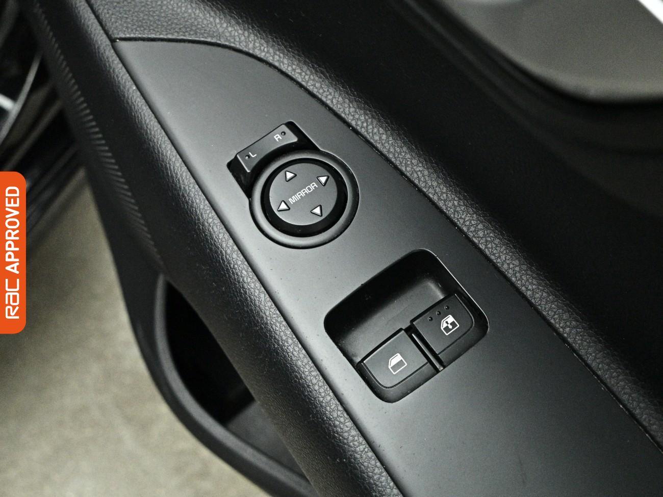 Kia Rio view 24