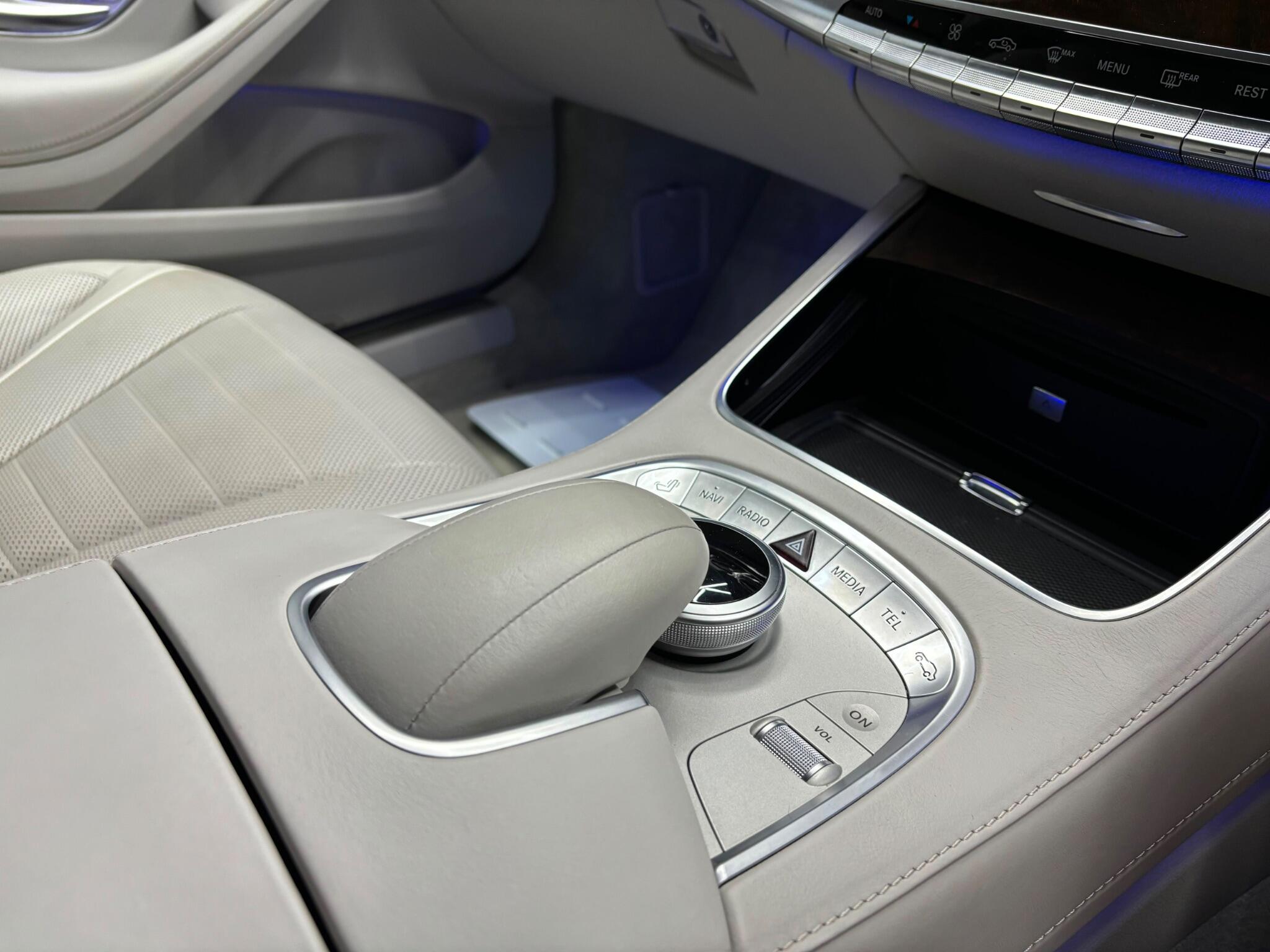 Mercedes-Benz S Class view 12