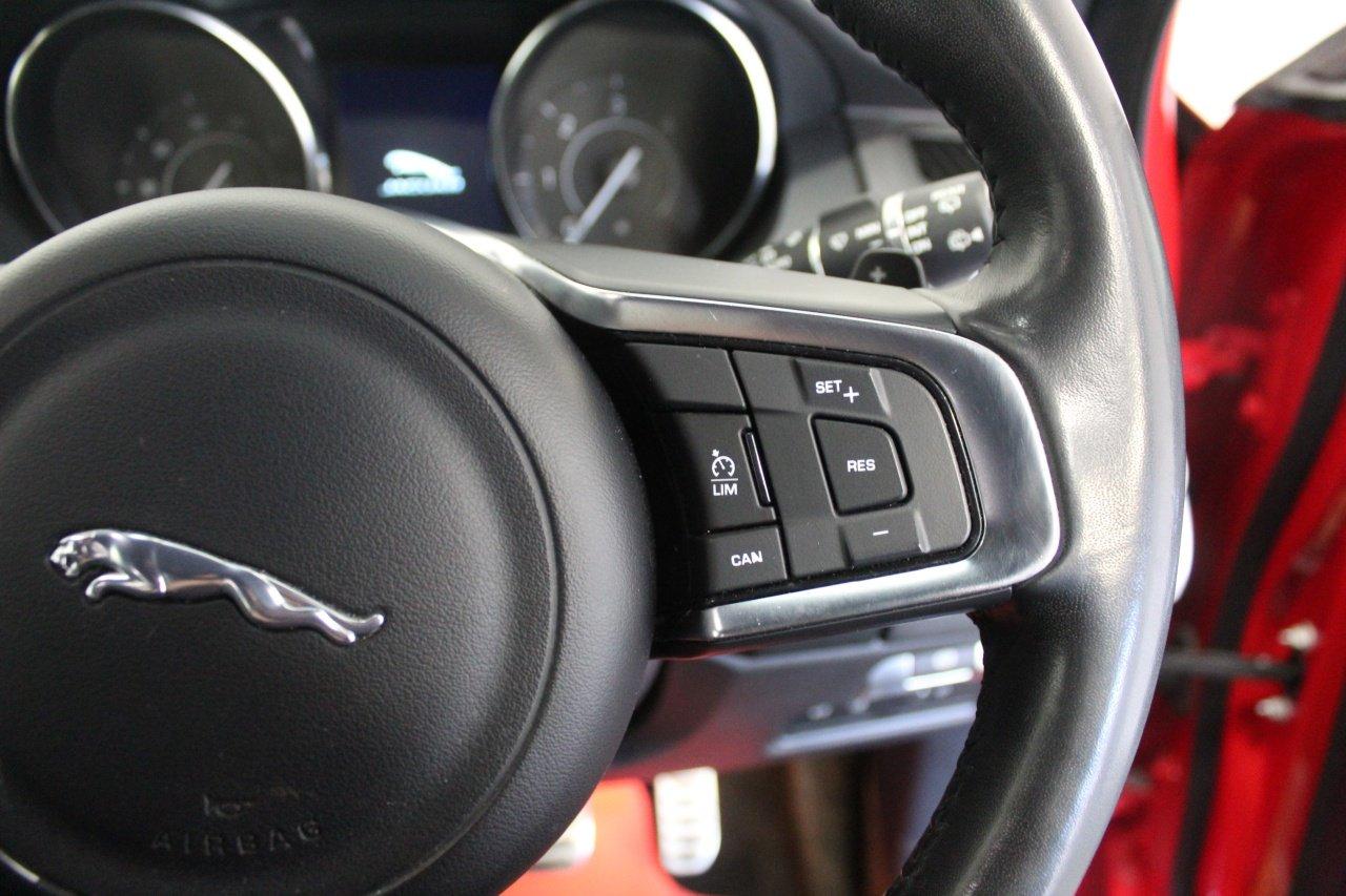 Jaguar E-Pace view 48