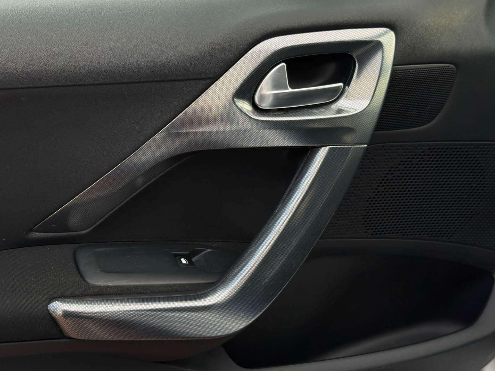 Peugeot 2008 view 44