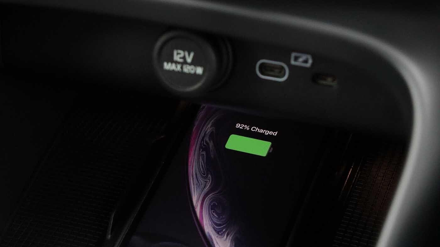 Volvo XC40 view 16