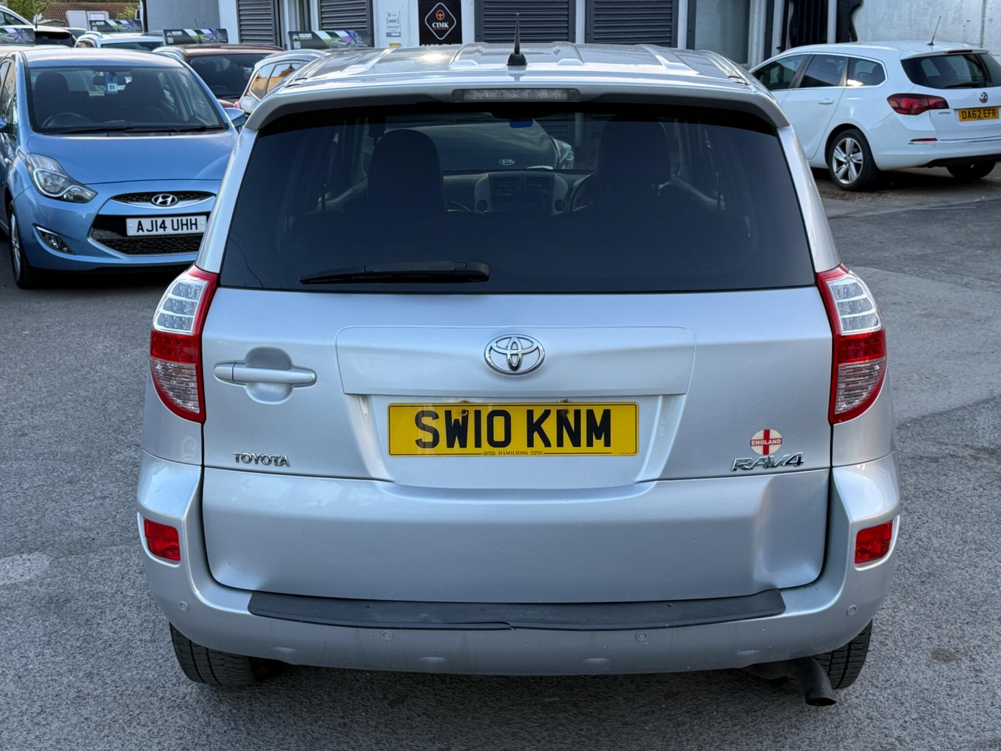 Toyota RAV4 - Image 17