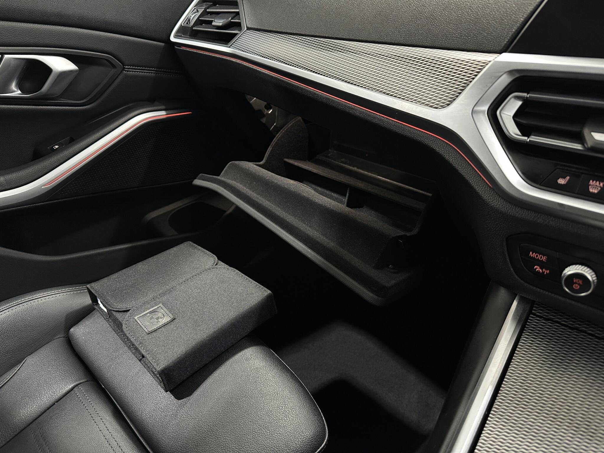 BMW 3 Series view 28