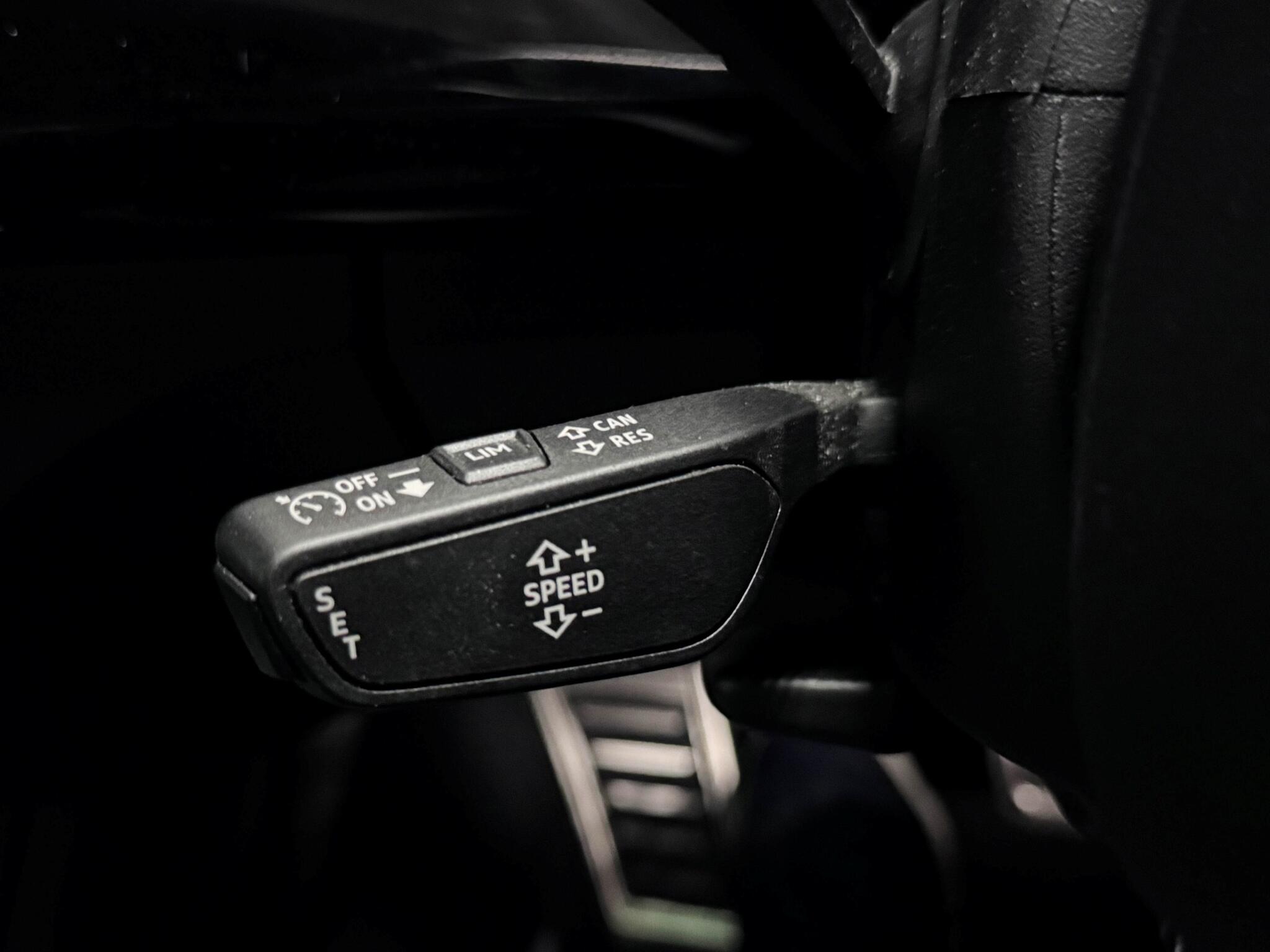 Audi Q5 view 17