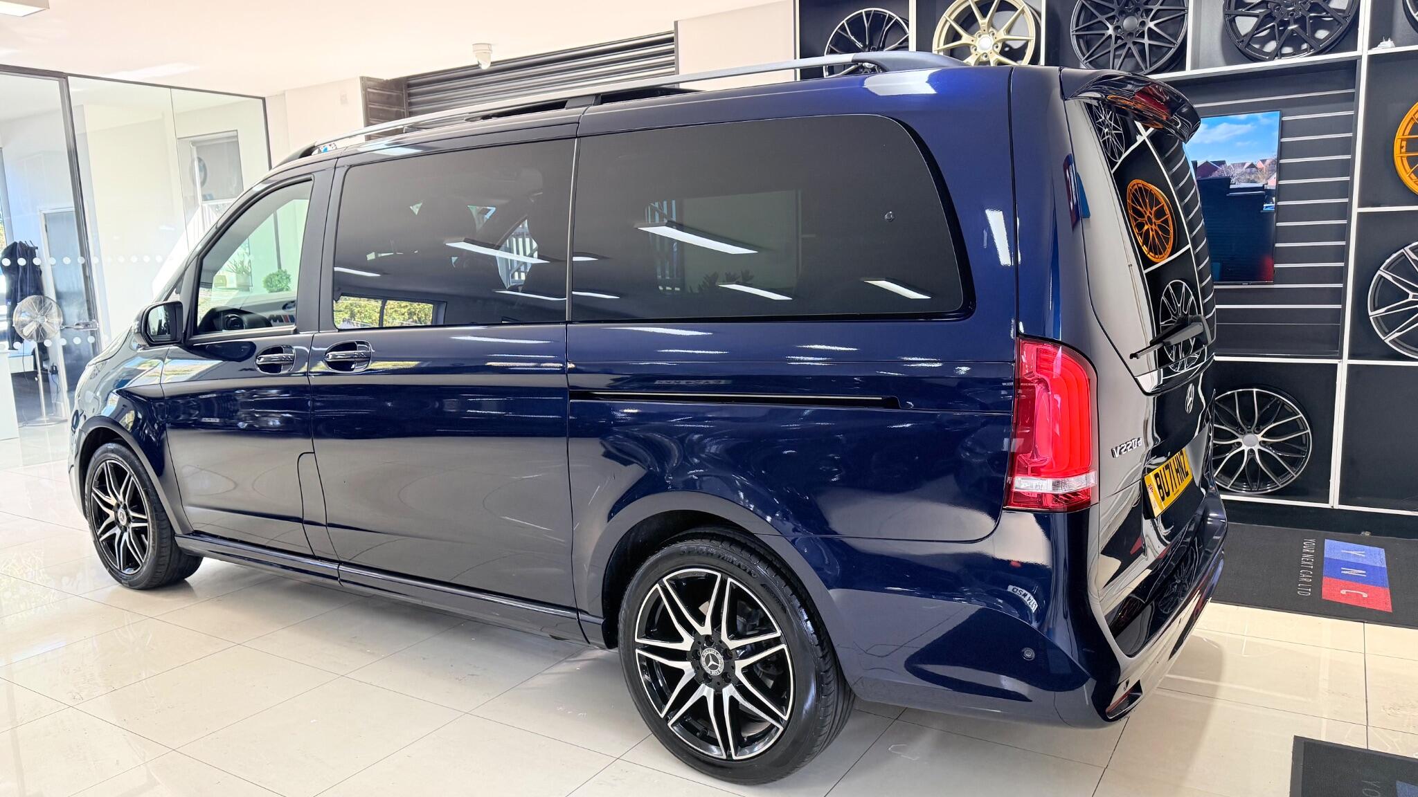 Mercedes-Benz V-Class view 57