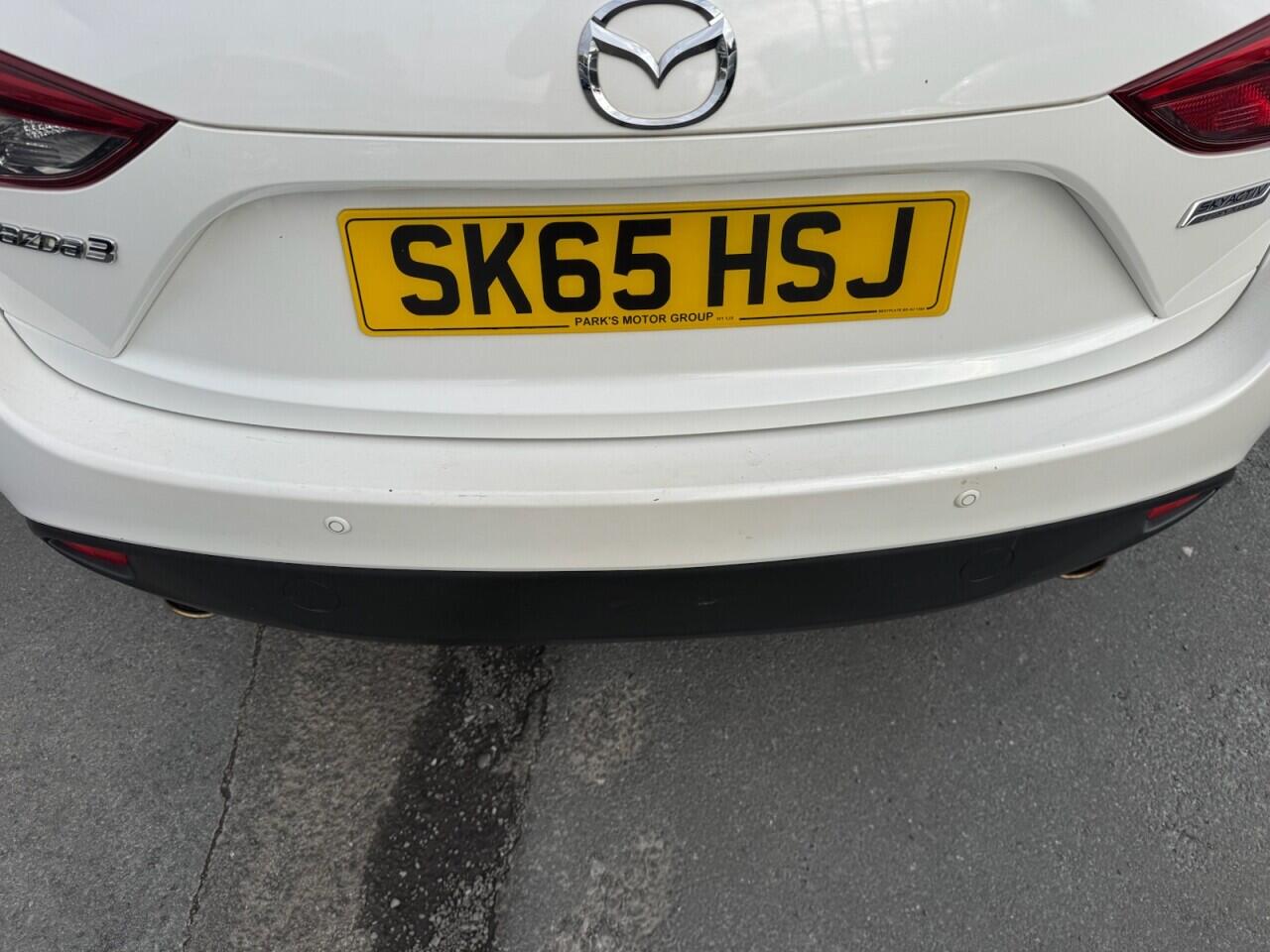 Mazda Mazda3 view 13
