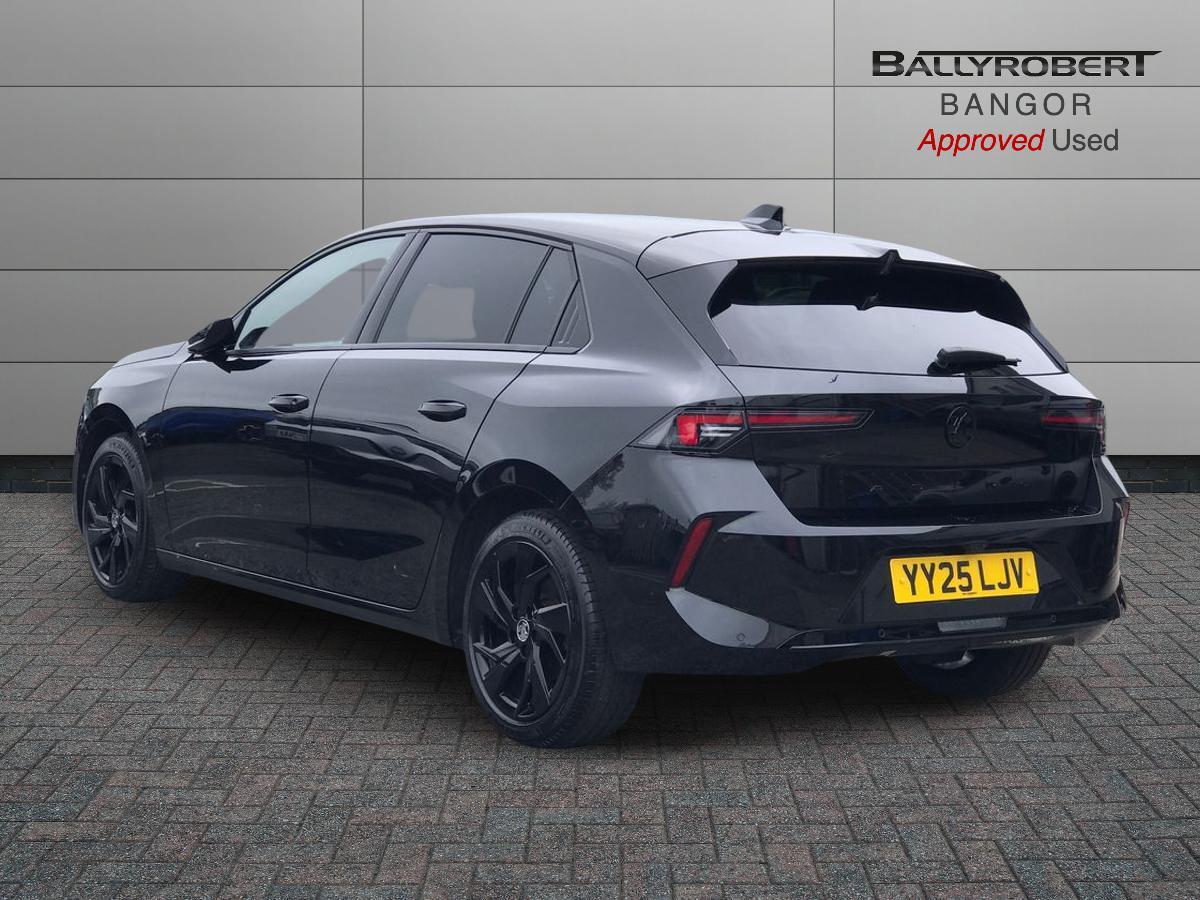 Vauxhall Astra view 2