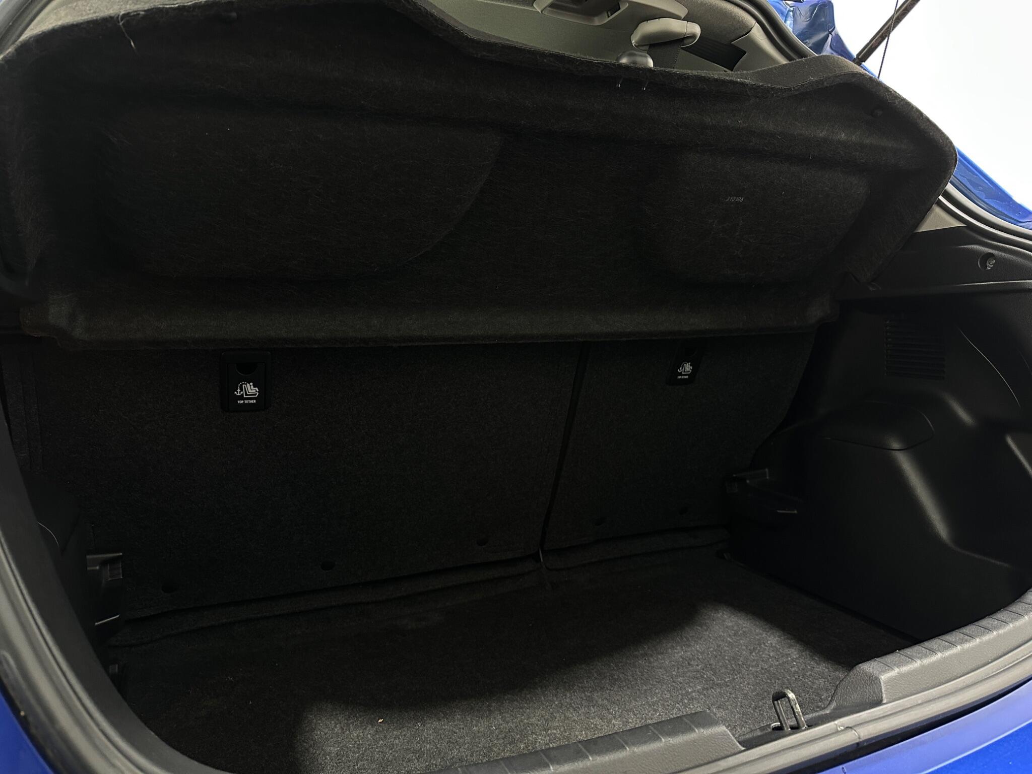 Toyota Yaris view 41