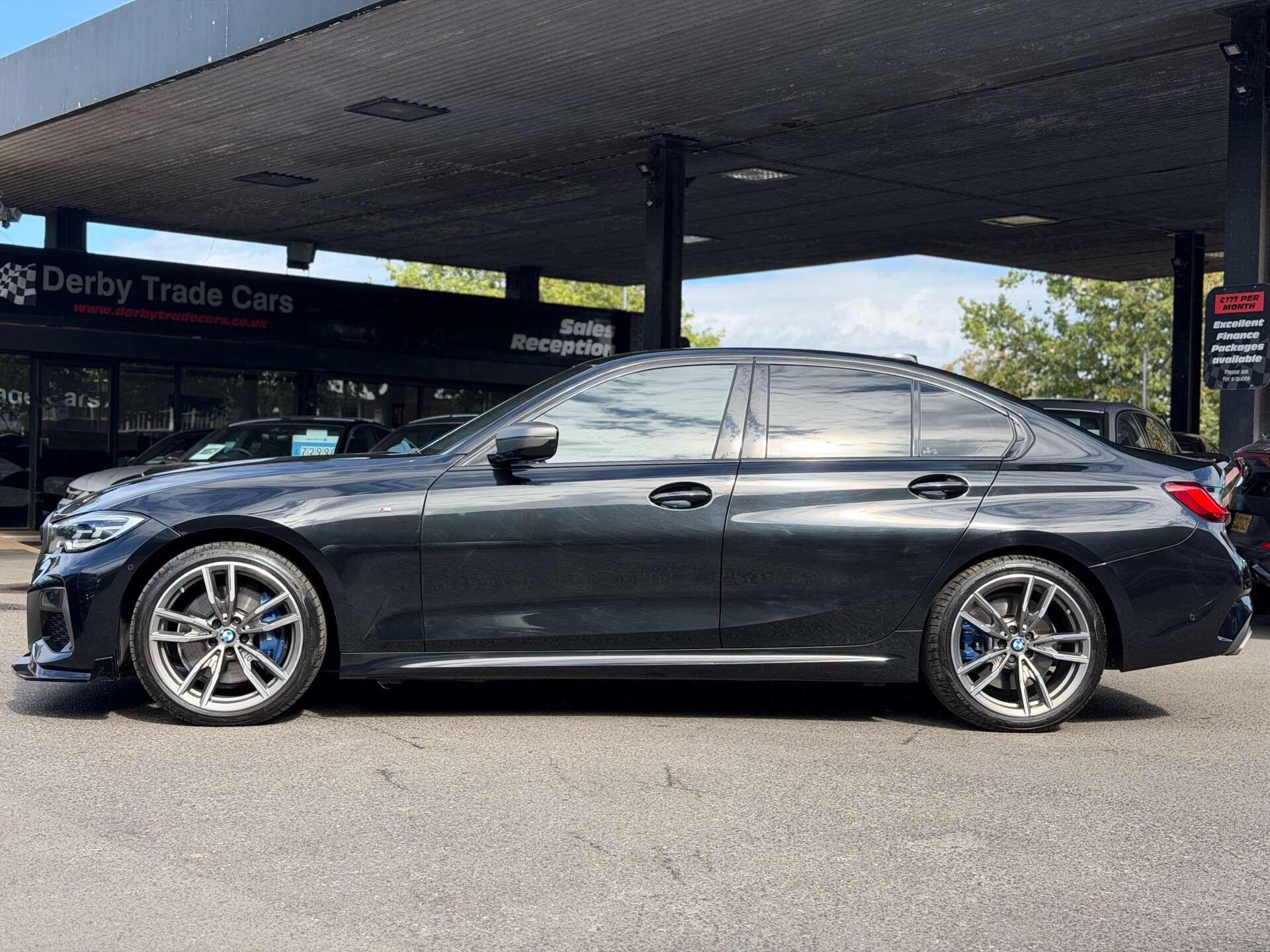 BMW 3 Series view 8