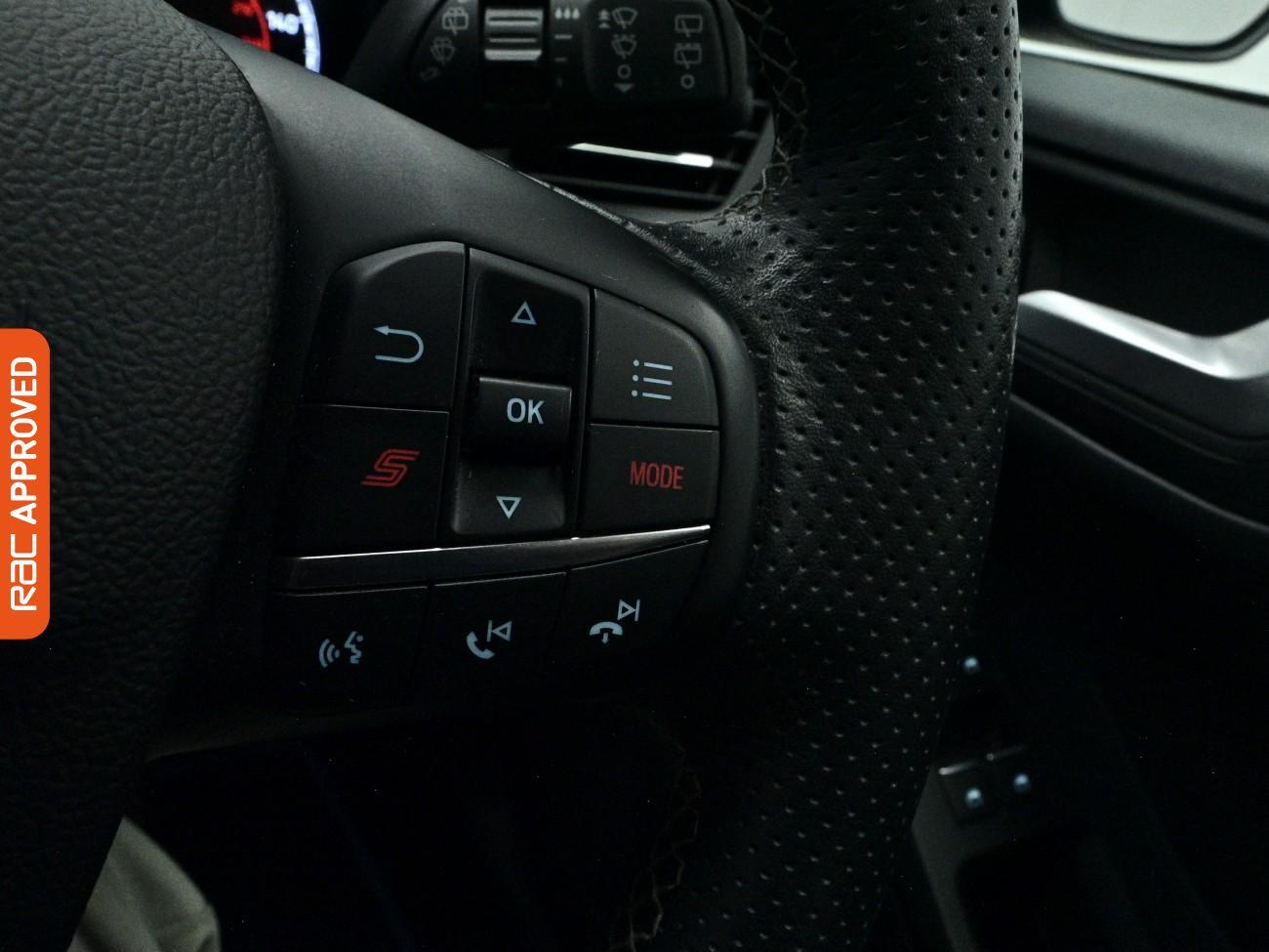 Ford Focus view 23