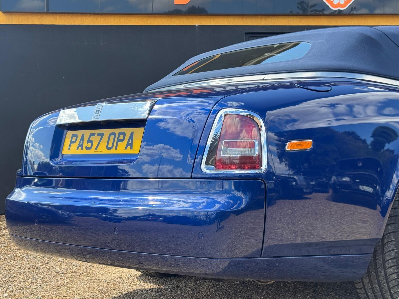 Rolls-Royce Phantom view 27