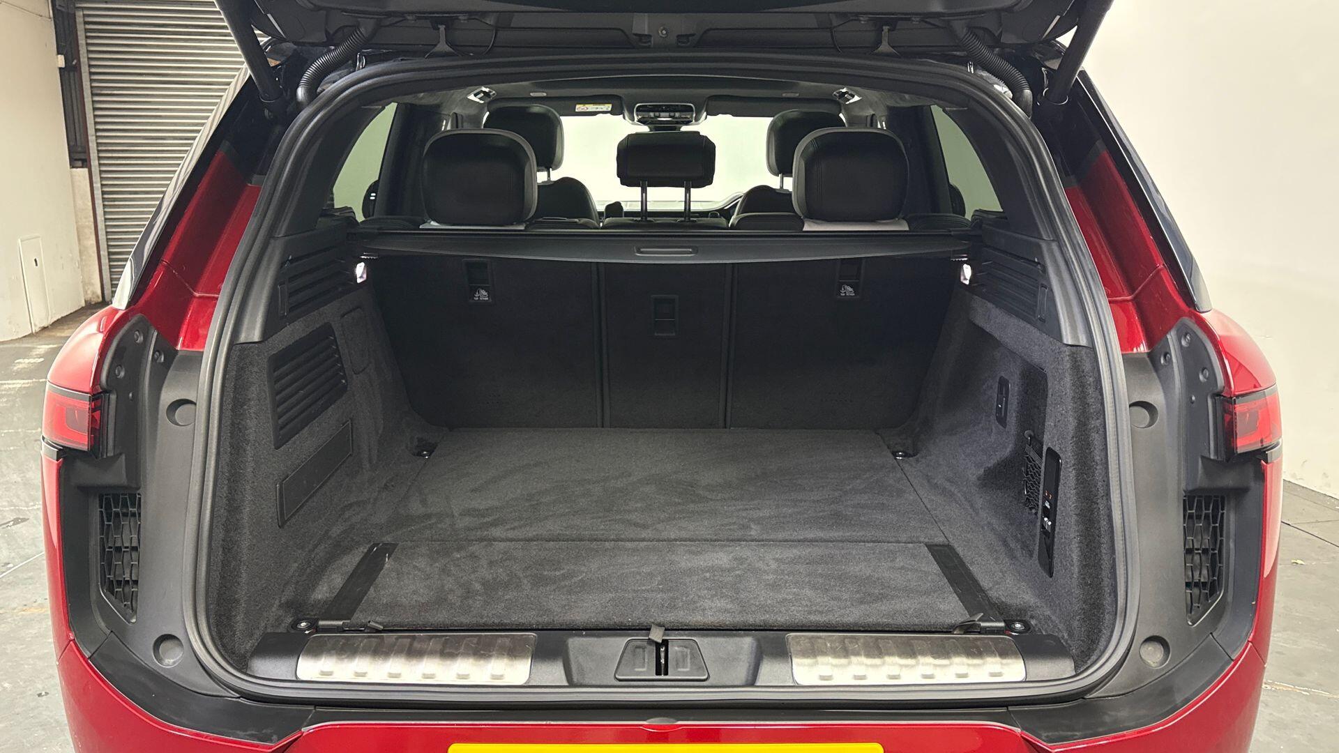 Land Rover Range Rover Sport view 10