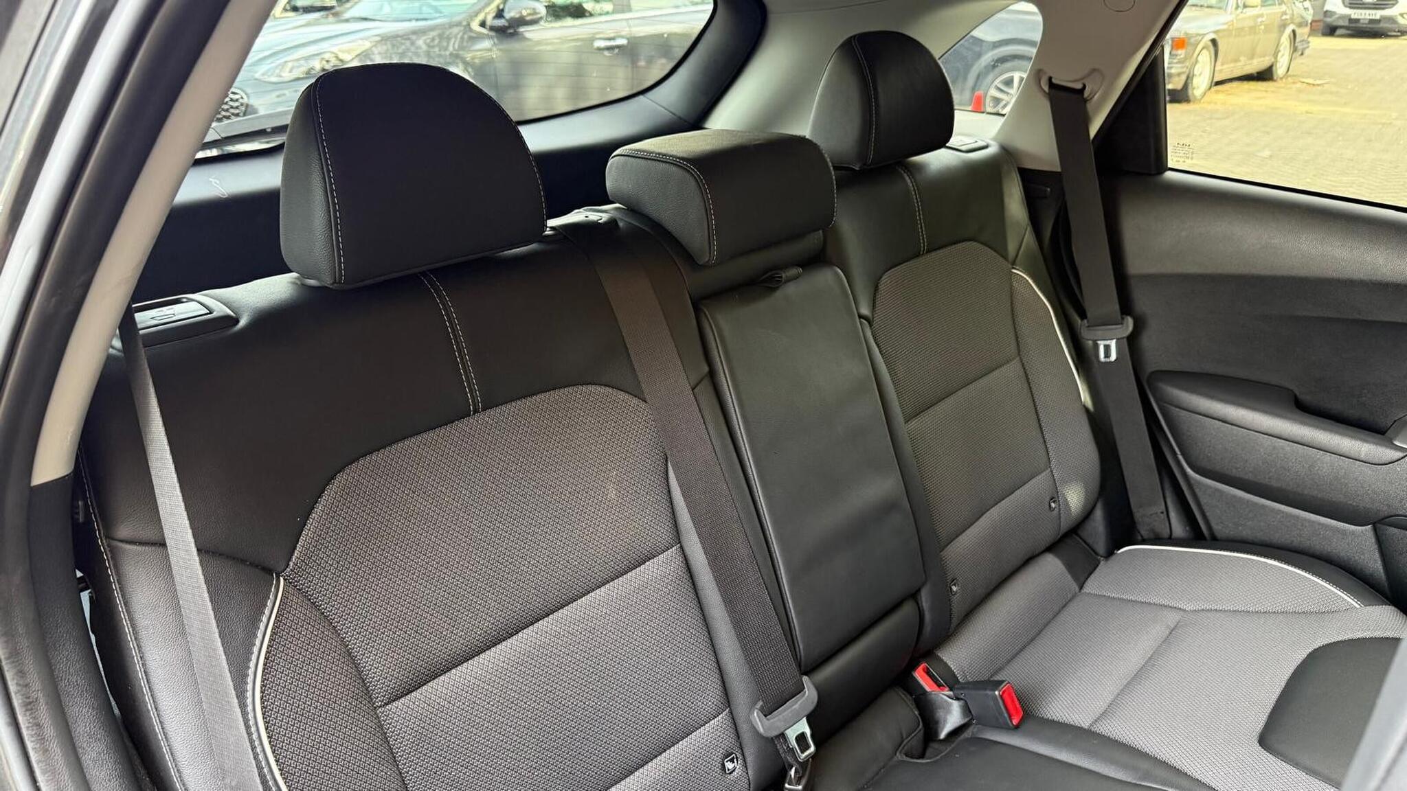 Kia Niro view 27