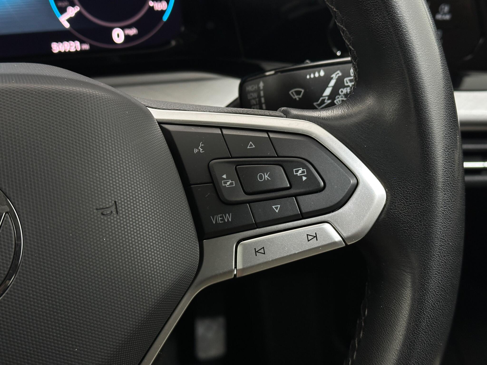 Volkswagen Golf view 16