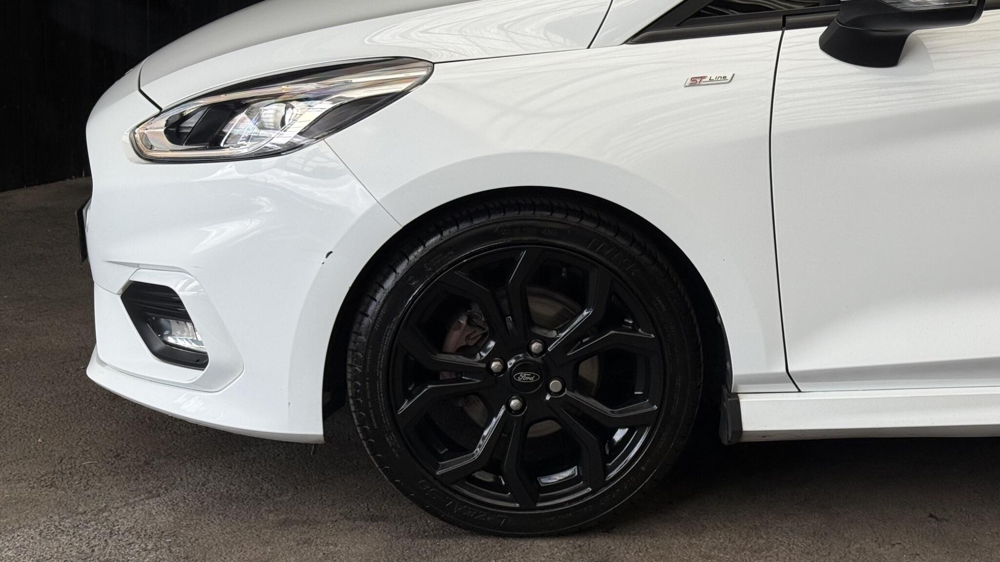 Ford Fiesta view 8