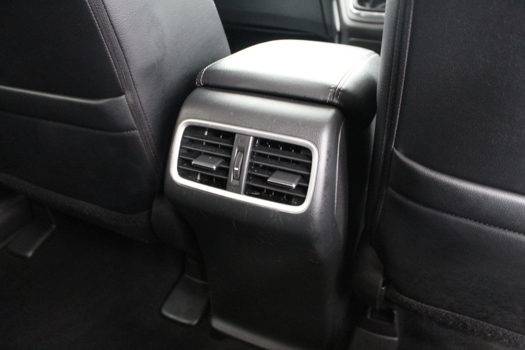 Honda CR-V view 50