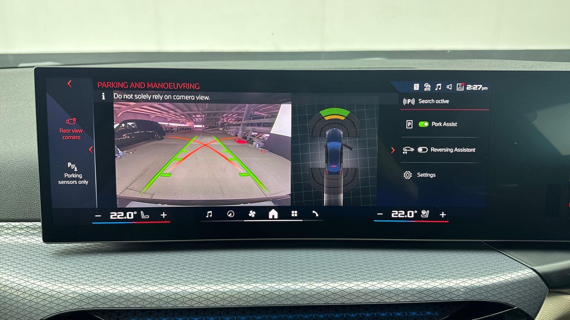 BMW i4 view 24