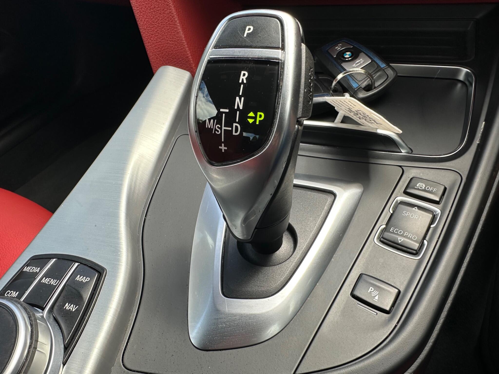 BMW 4 Series view 9