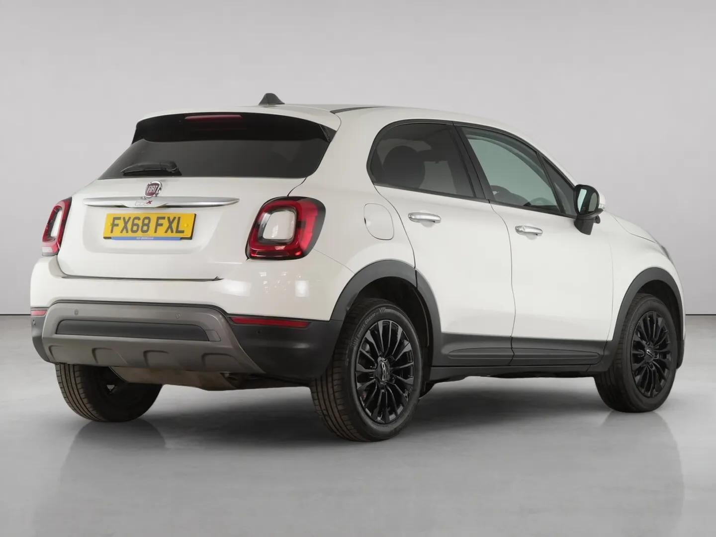 Fiat 500X view 8