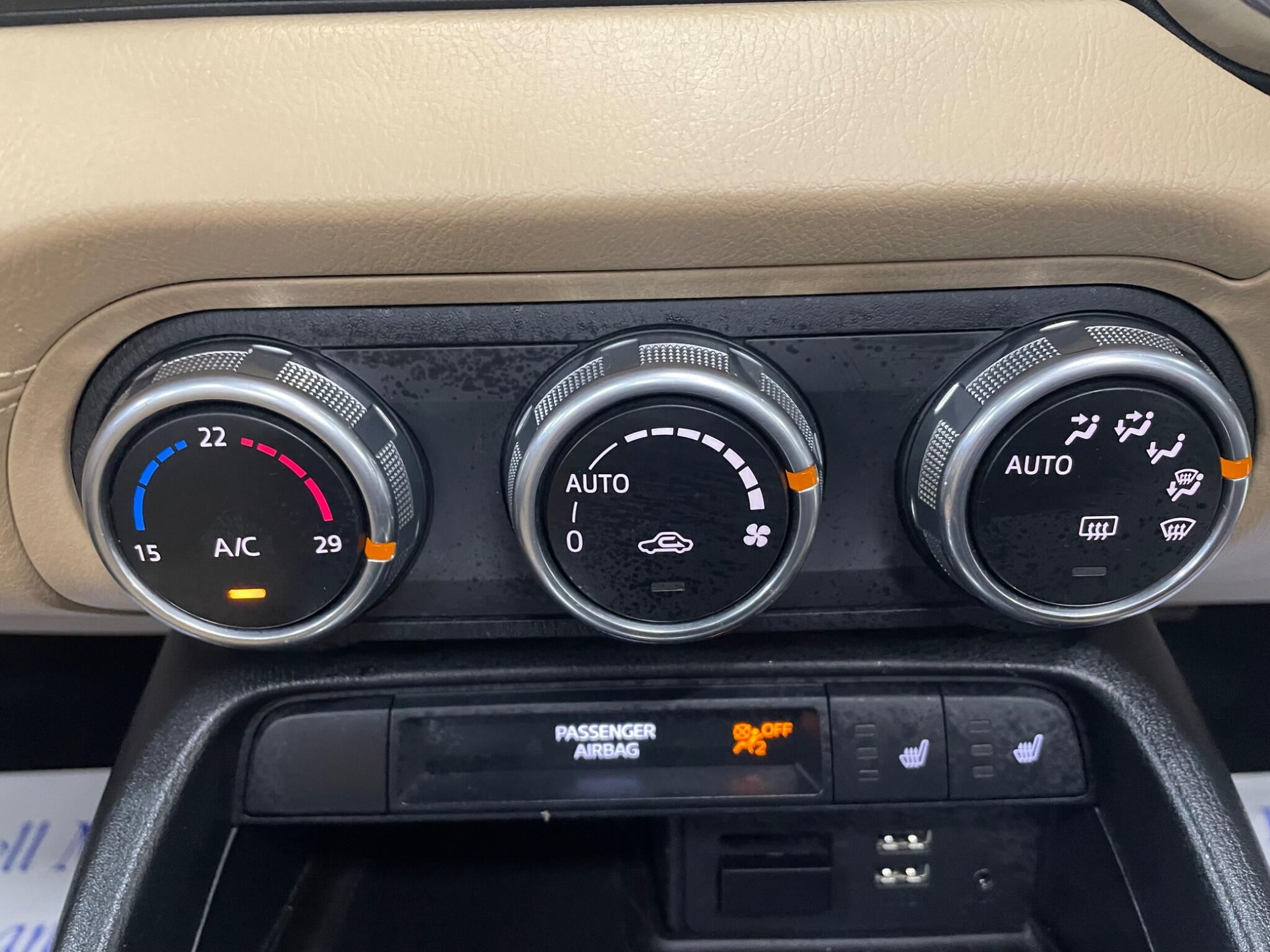 Mazda MX-5 view 22