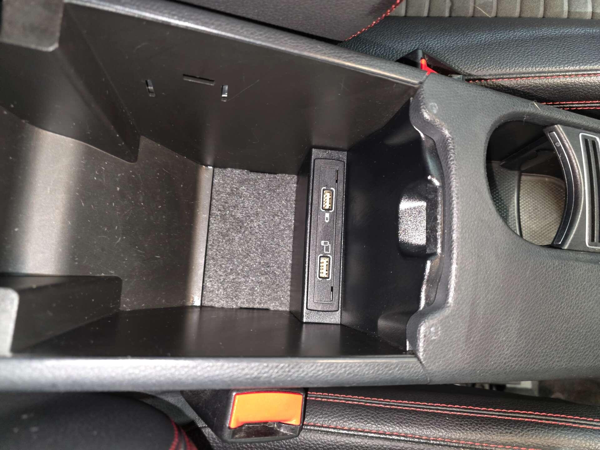 Mercedes-Benz GLA view 37
