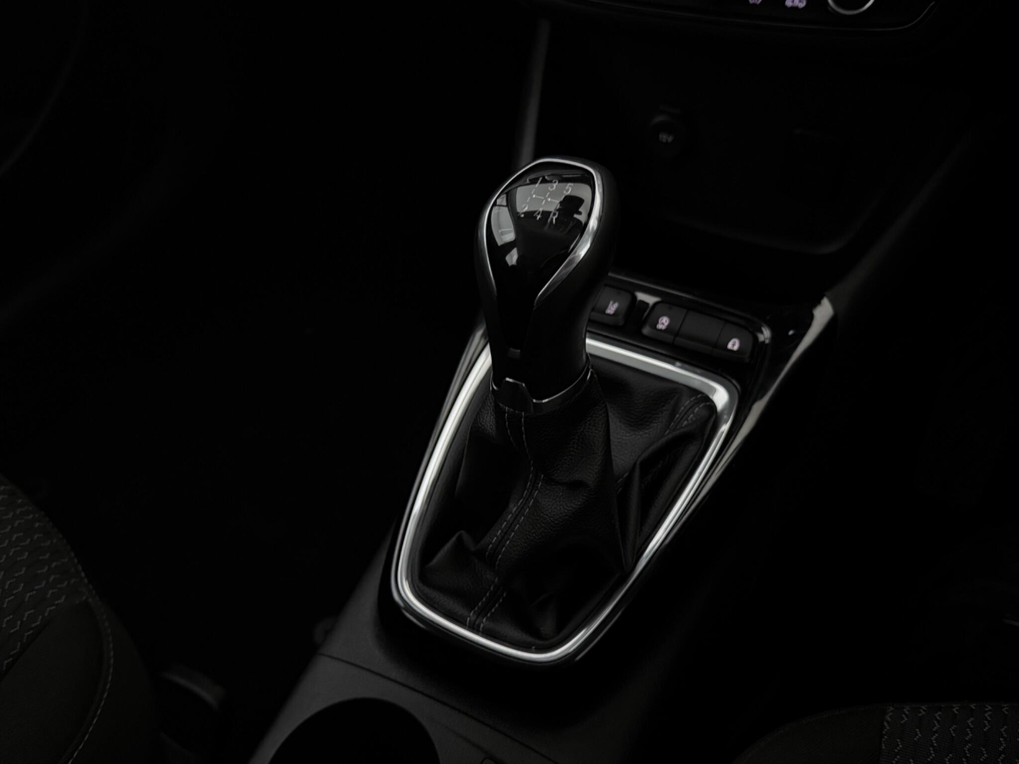 Vauxhall Crossland X view 18