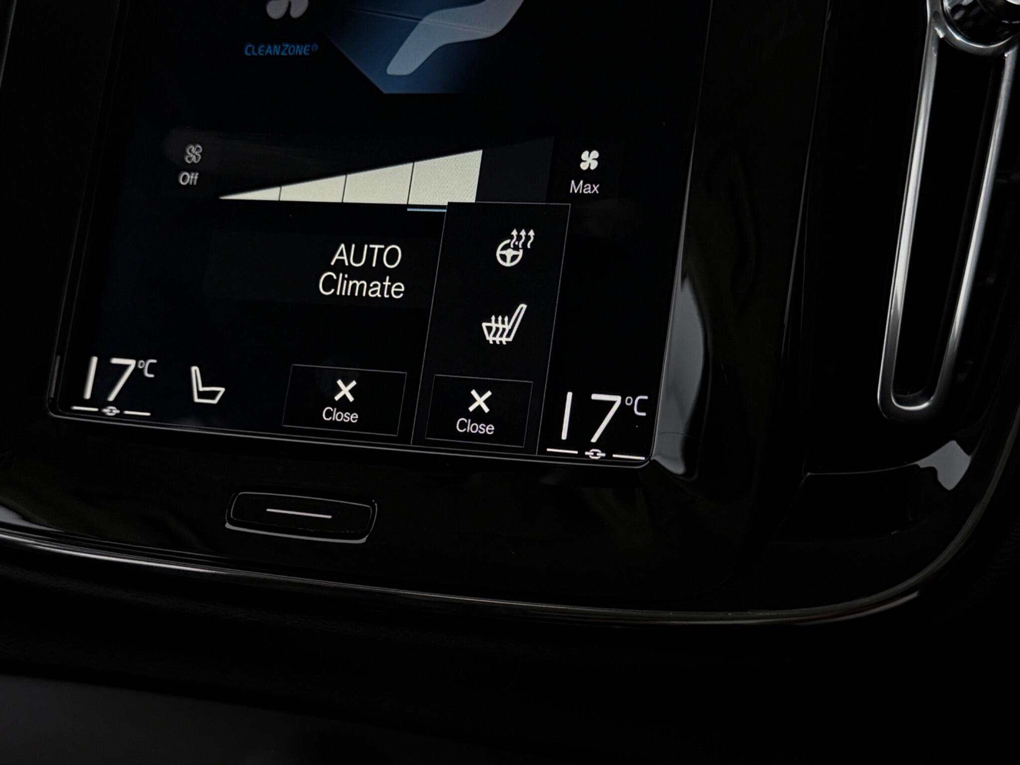Volvo XC40 view 27