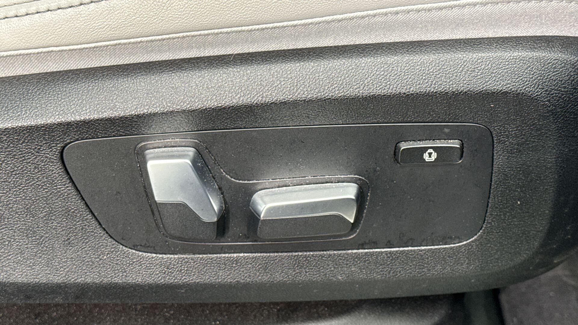 BMW X5 view 29