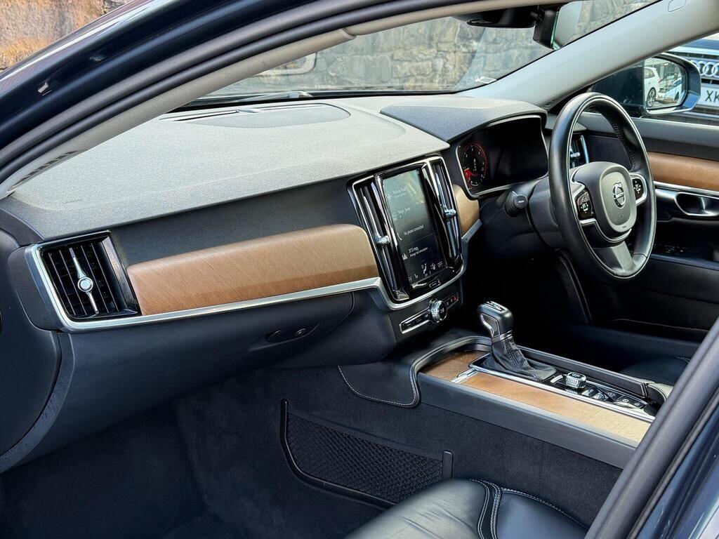 Volvo S90 view 15