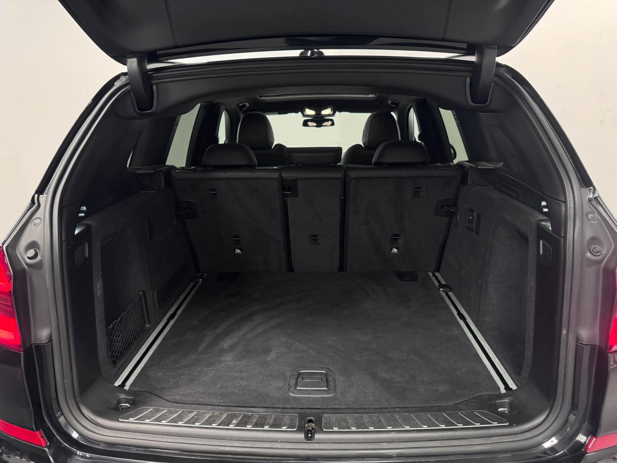 BMW X3 view 7