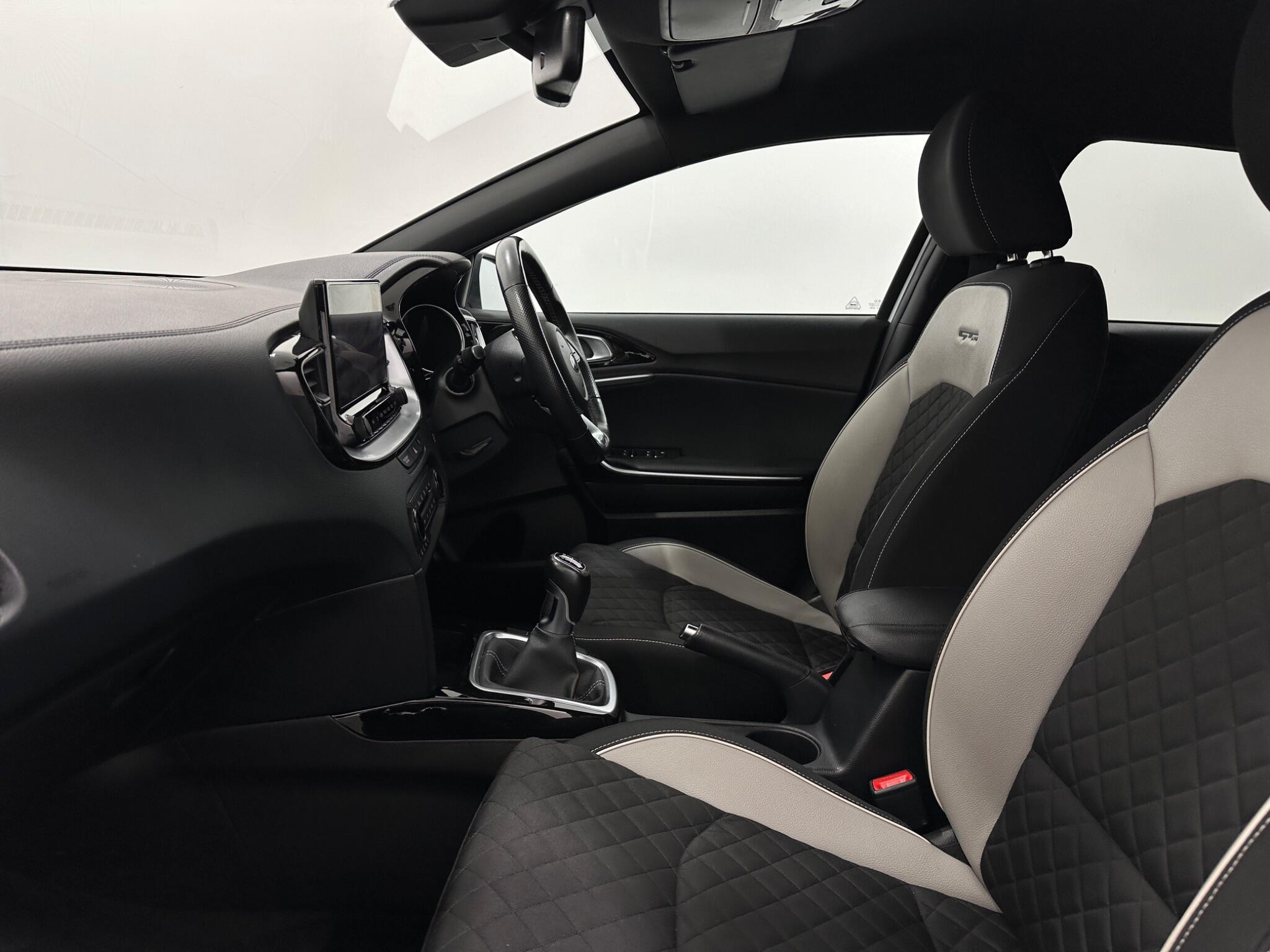 Kia Ceed view 35