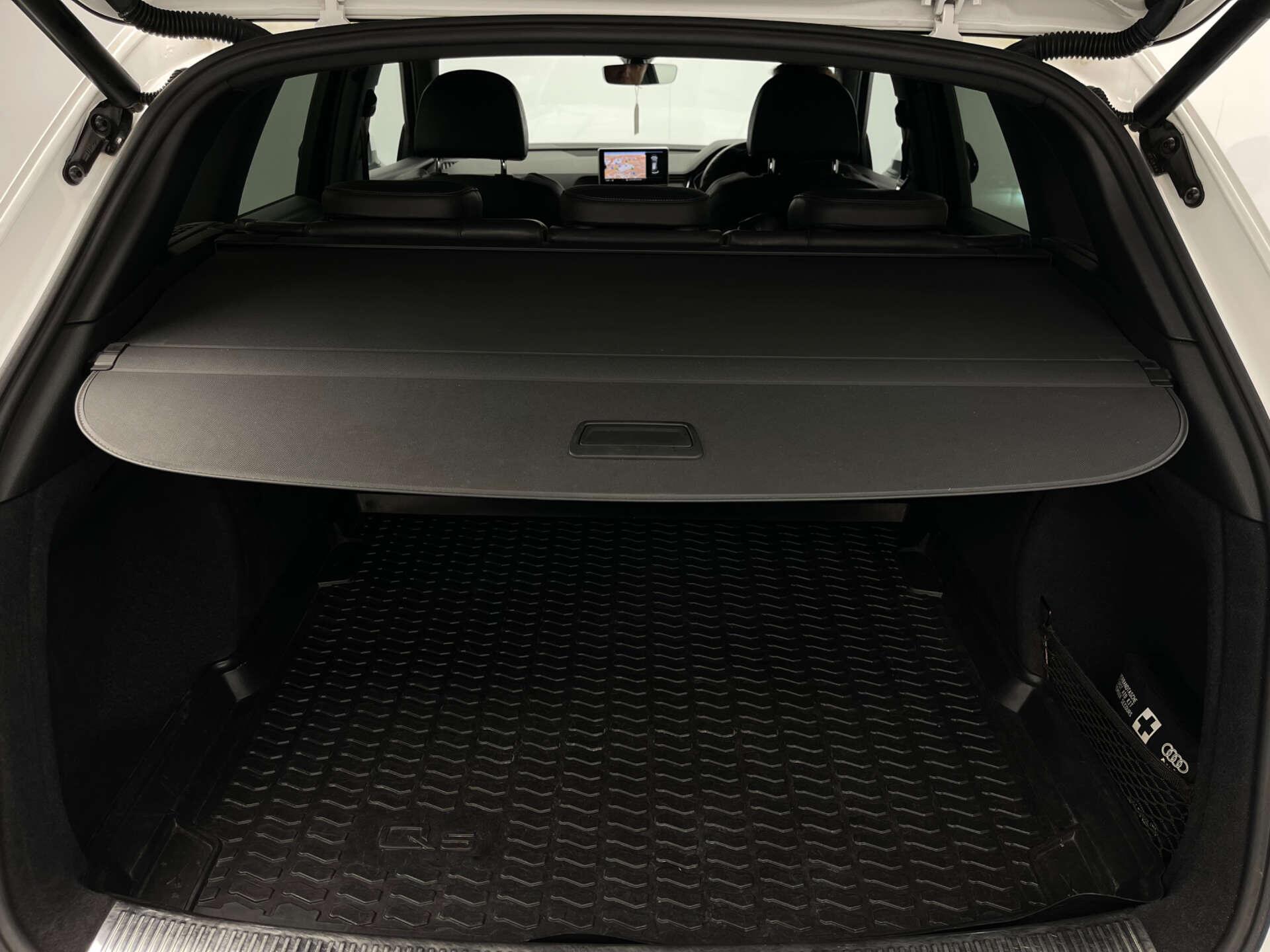 Audi Q5 view 32