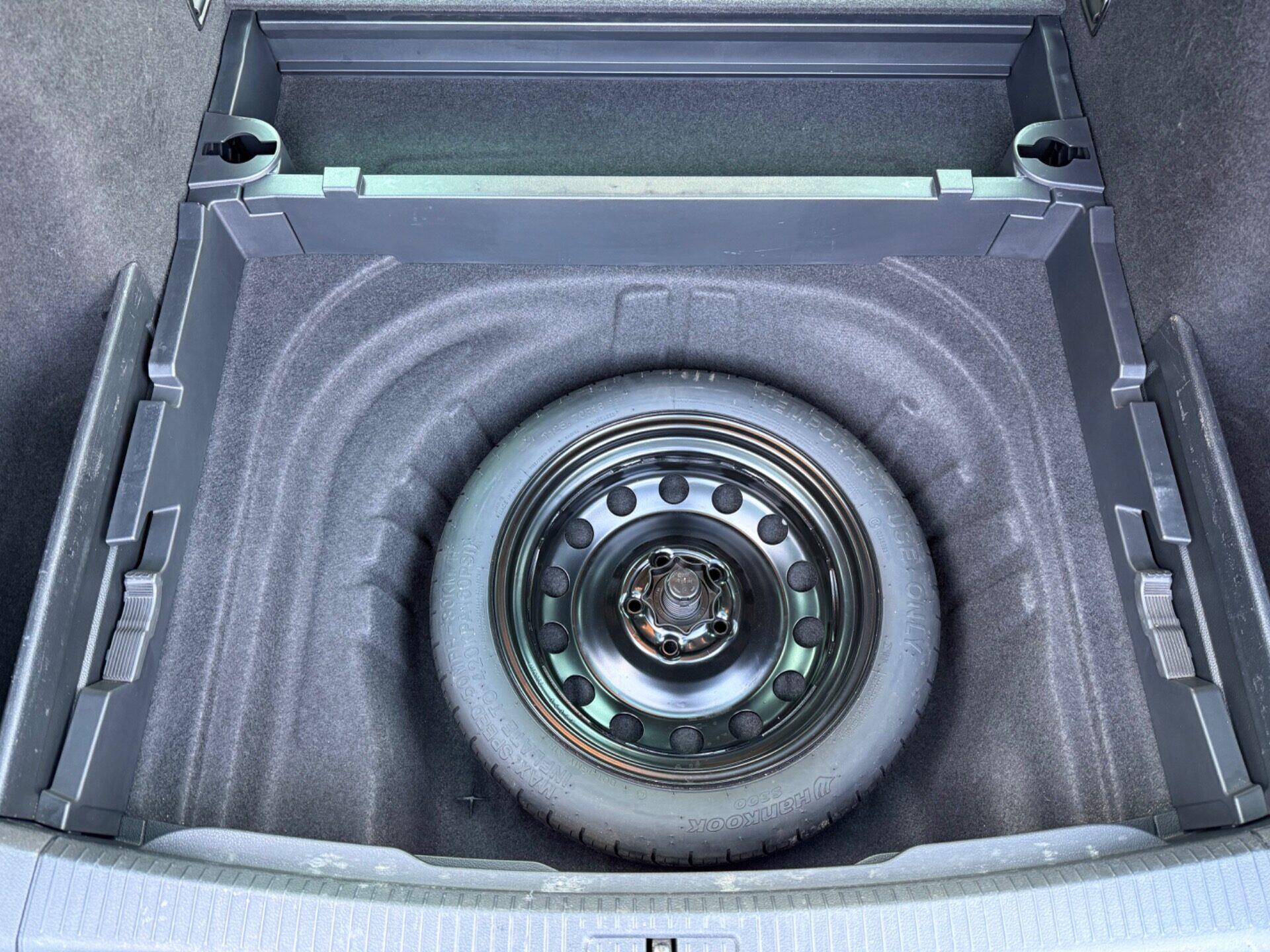 Volkswagen Golf view 52