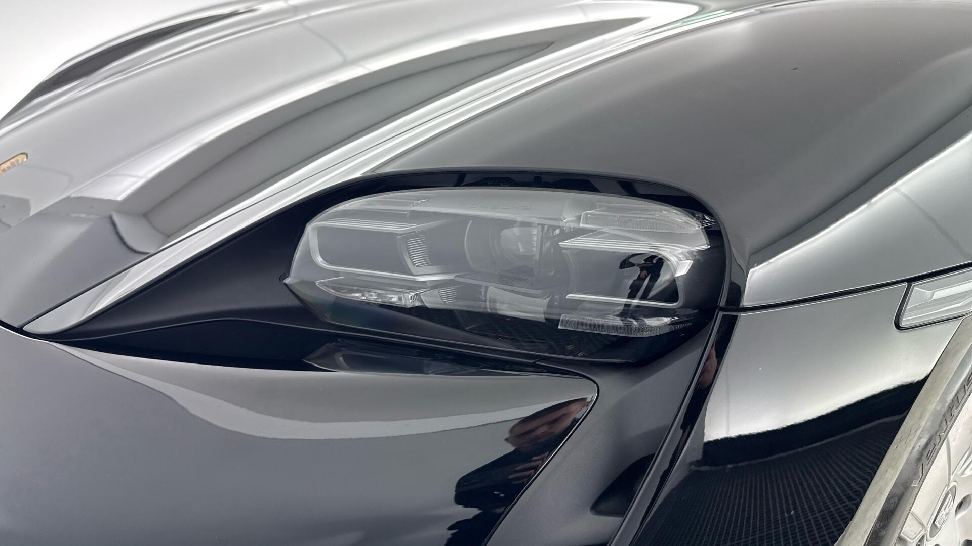 Porsche Taycan view 27