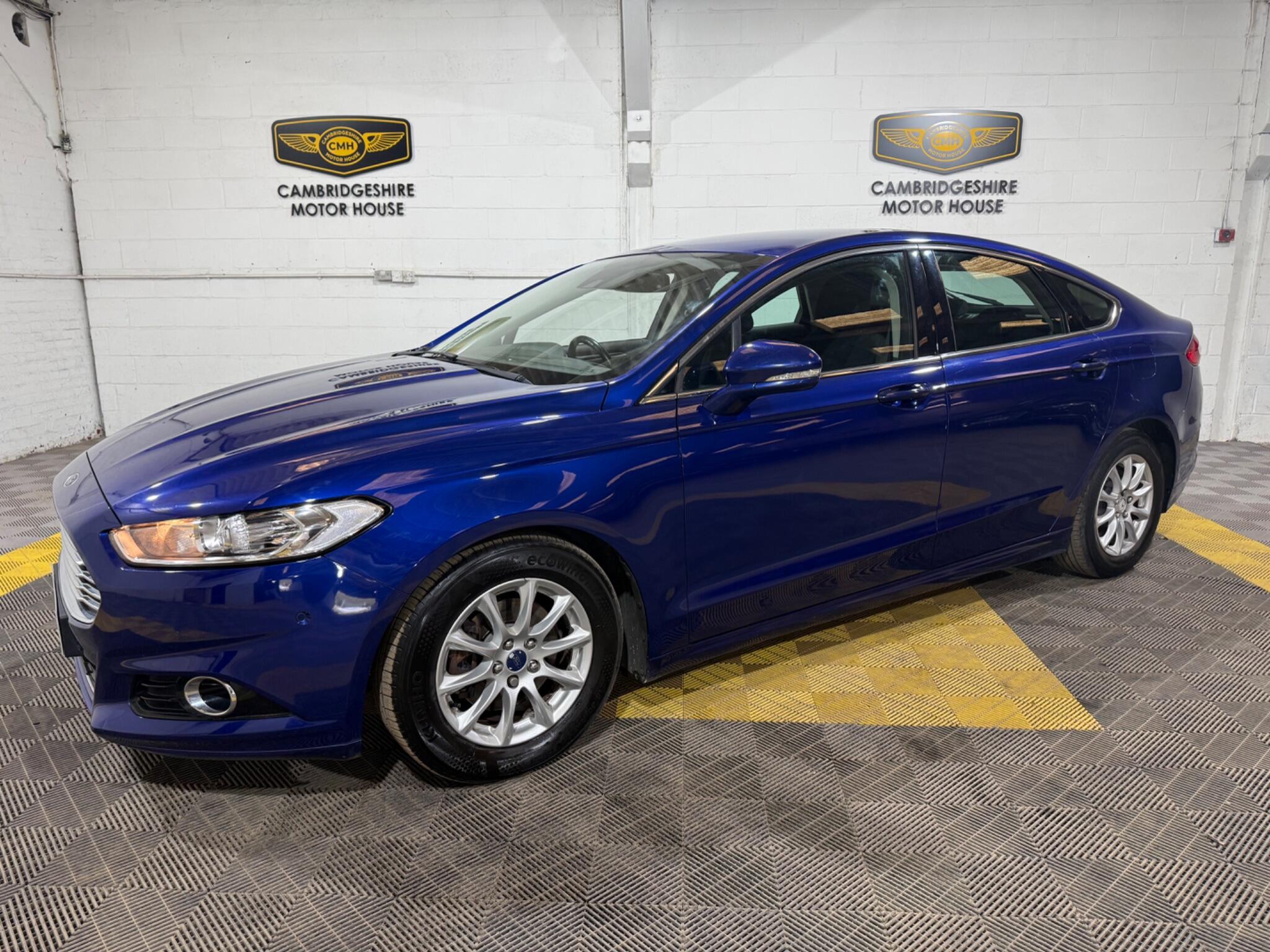 Ford Mondeo view 5