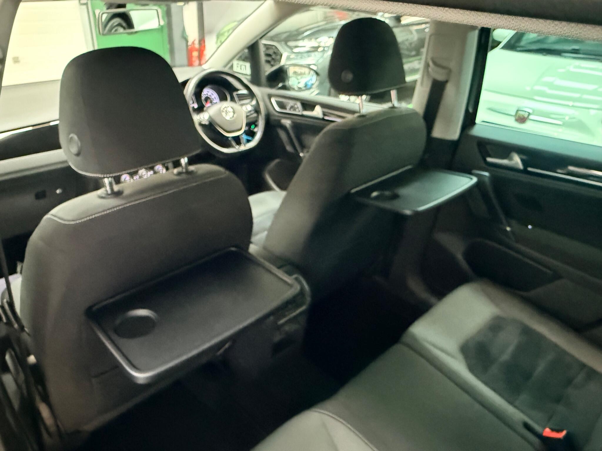 Volkswagen Golf Sportsvan view 17