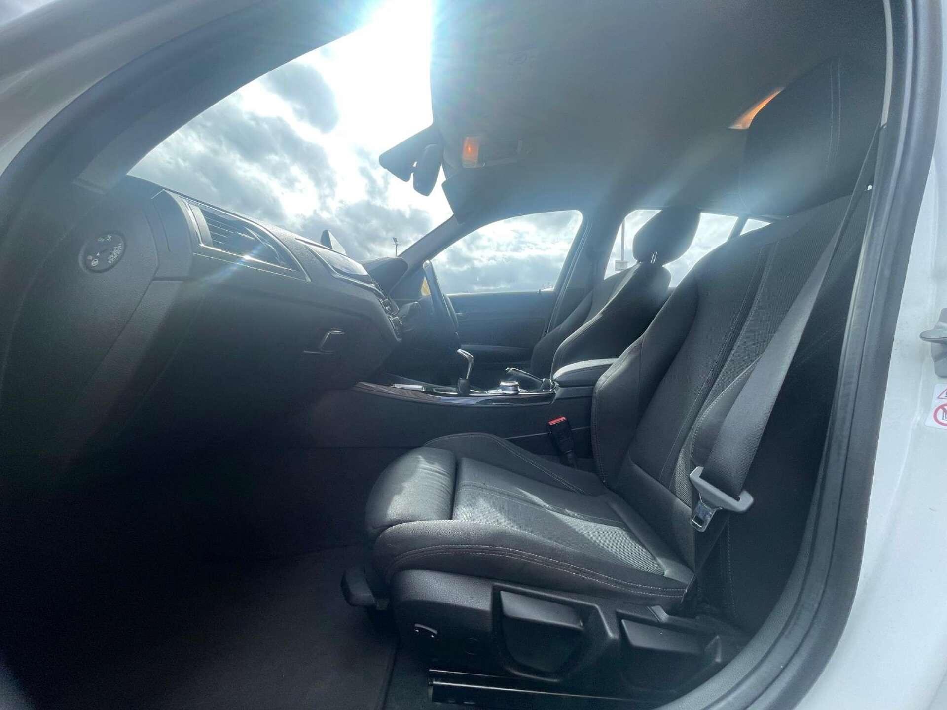 BMW 1 Series view 36