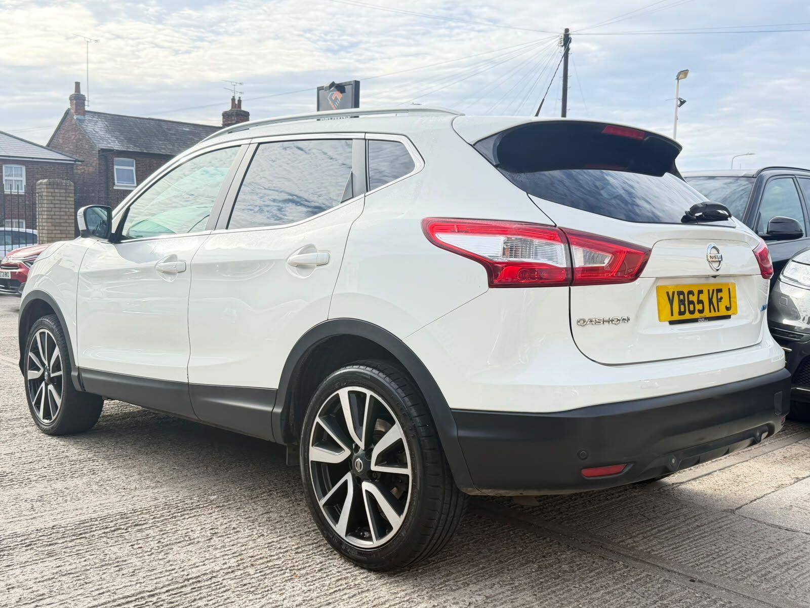 Nissan Qashqai view 5