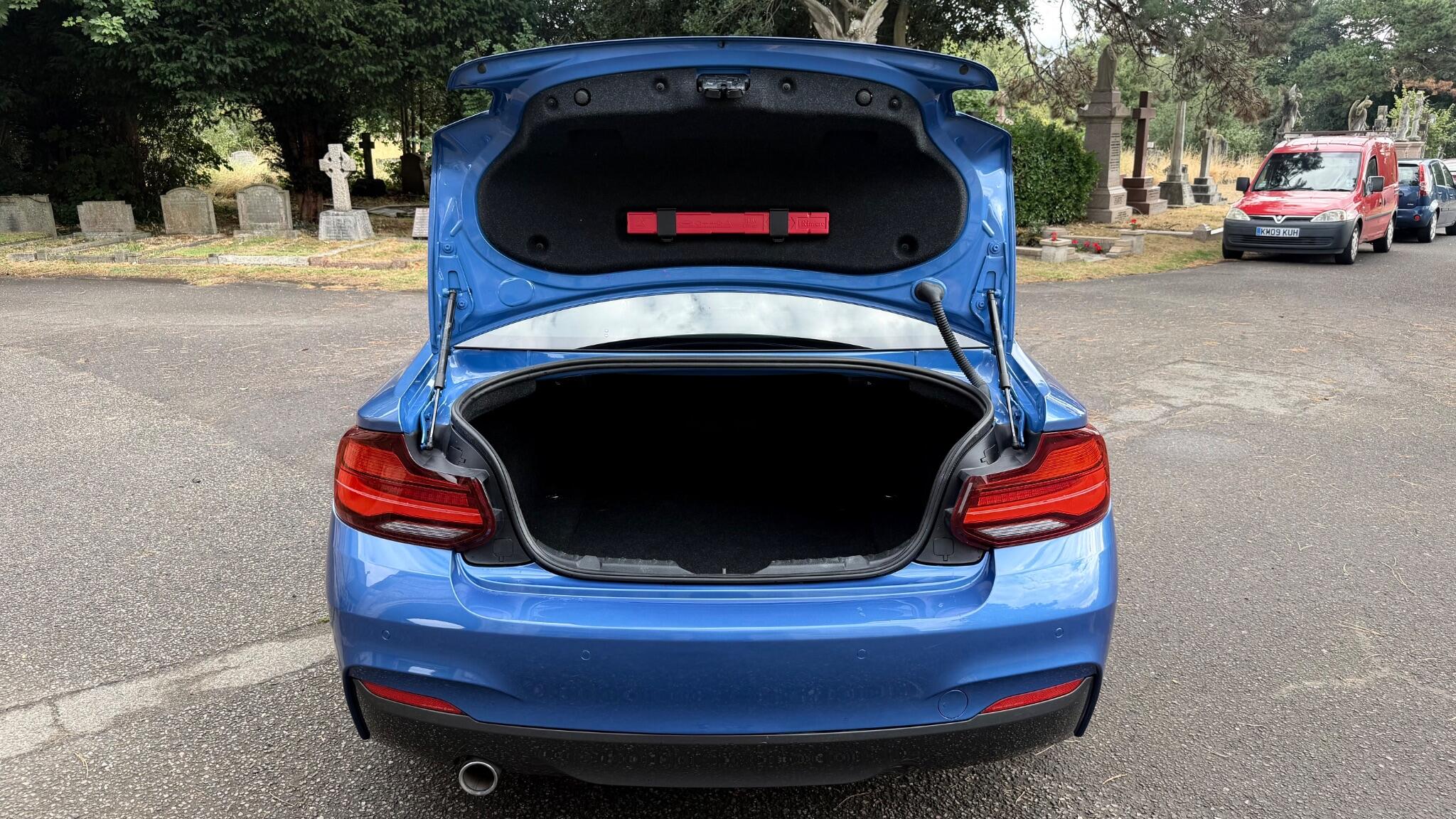 BMW 2 Series view 59