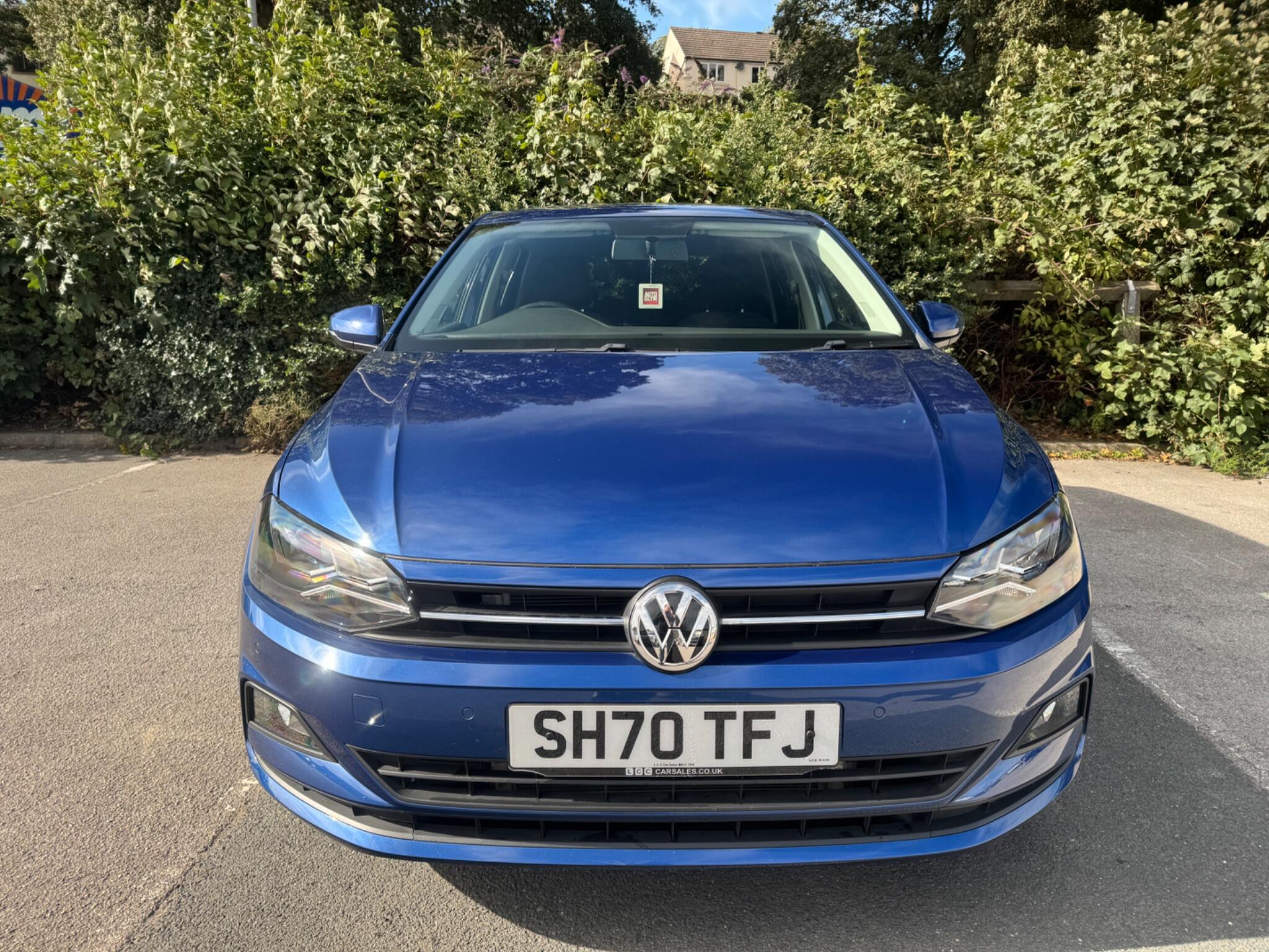 Volkswagen Polo view 2
