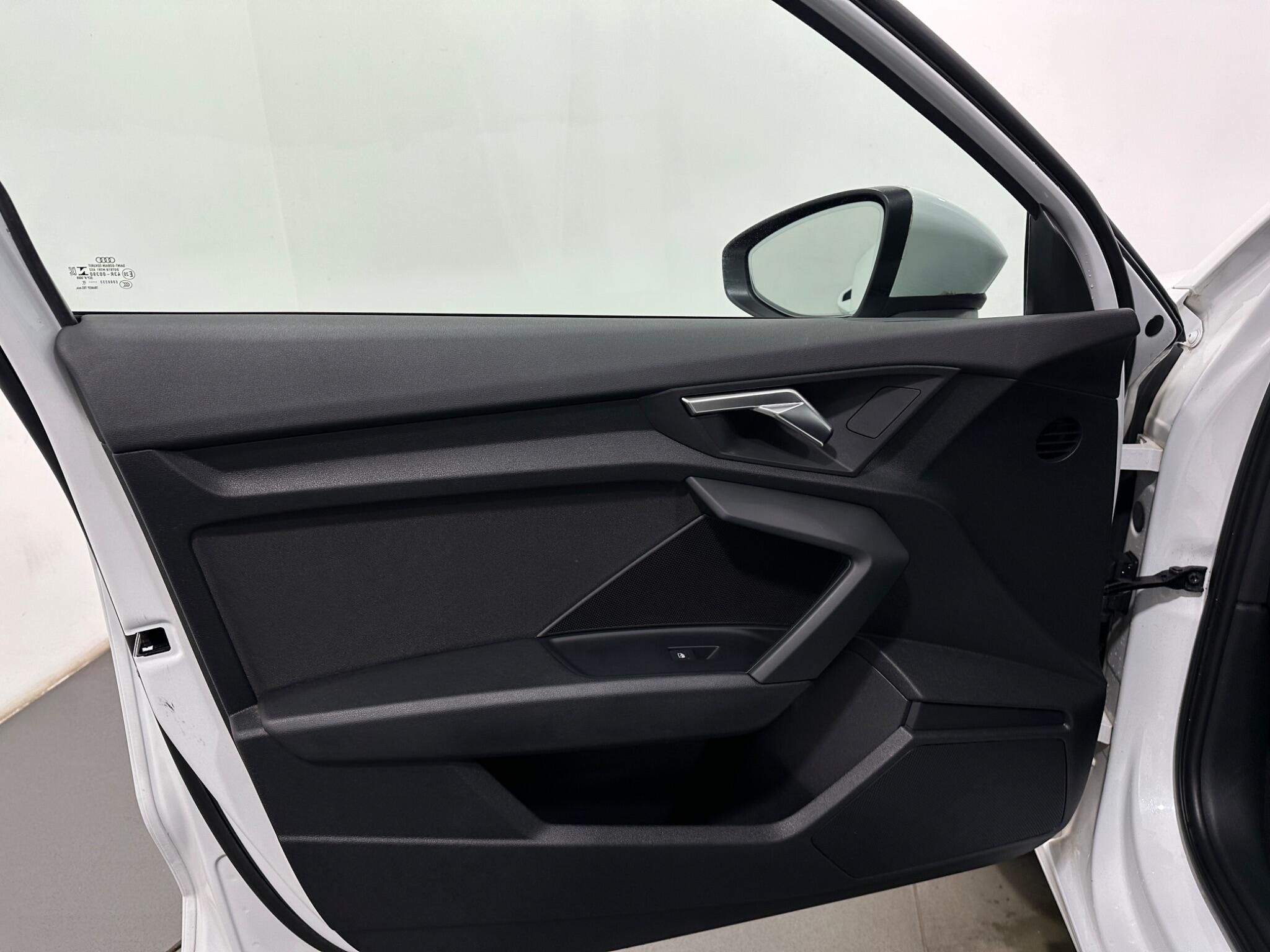 Audi A3 view 36