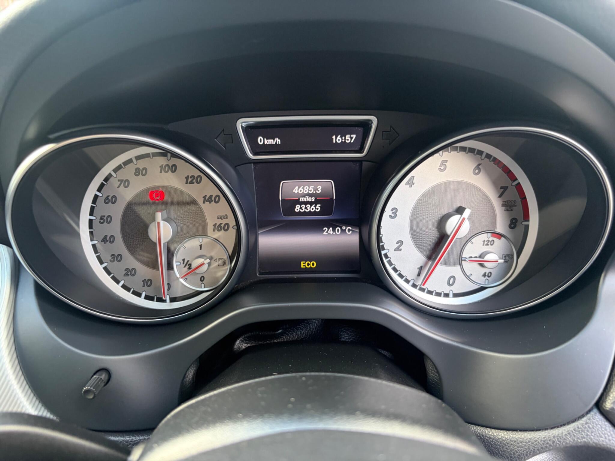 Mercedes-Benz Cla view 39
