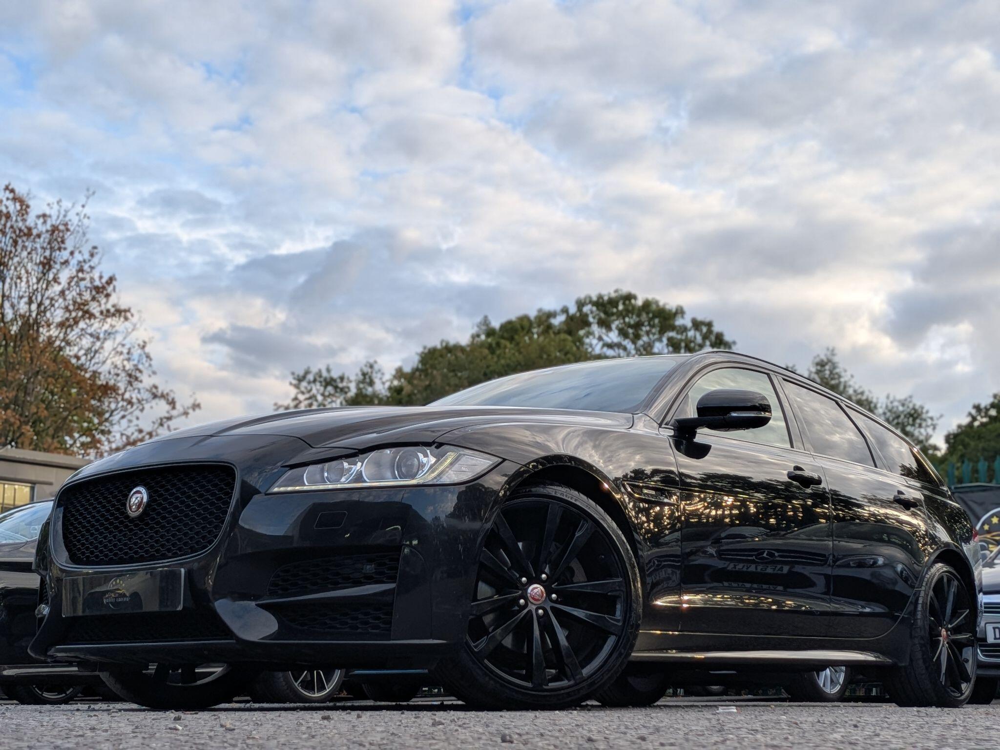 Jaguar XF view 5
