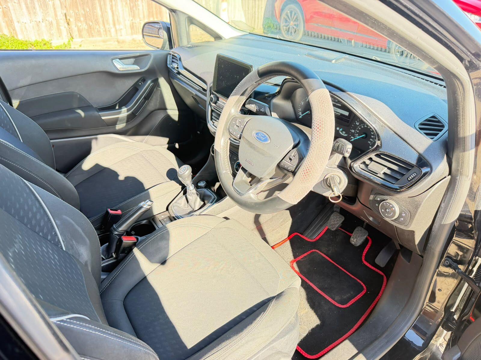 Ford Fiesta view 11