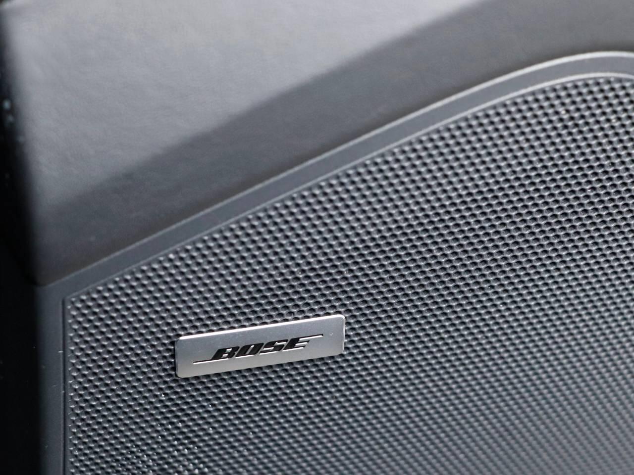Porsche Cayenne view 24