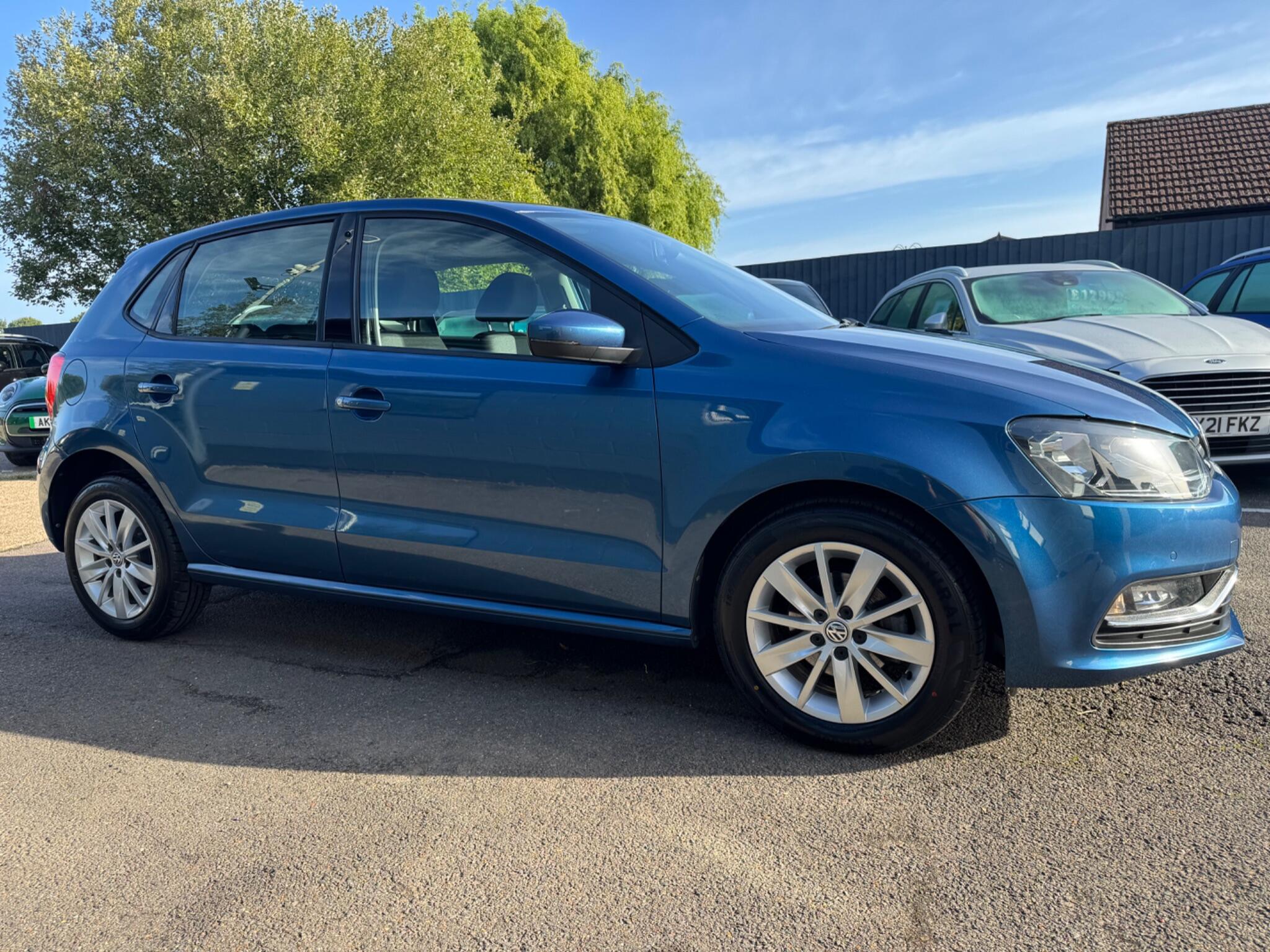 Volkswagen Polo view 13