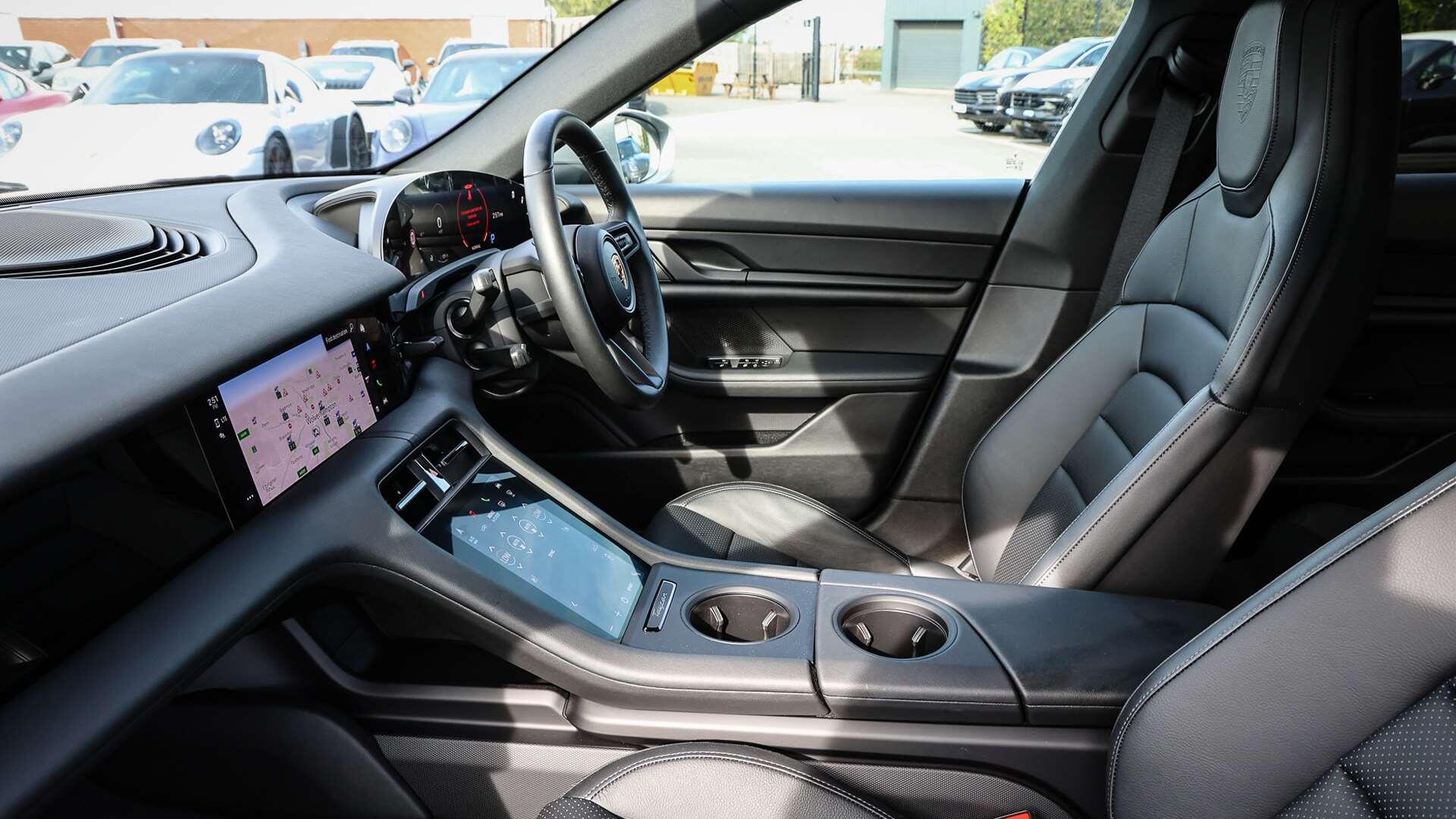 Porsche Taycan view 12
