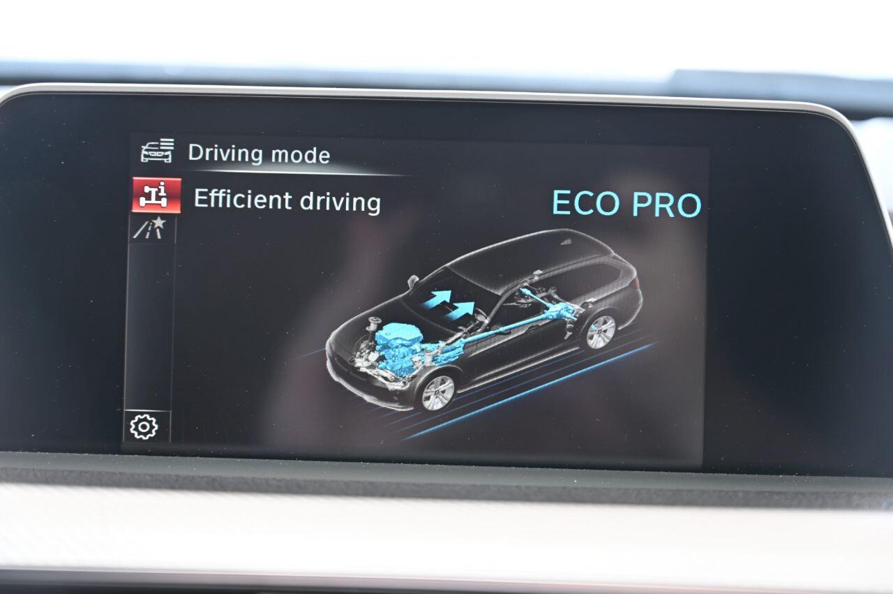 BMW 3 Series view 30