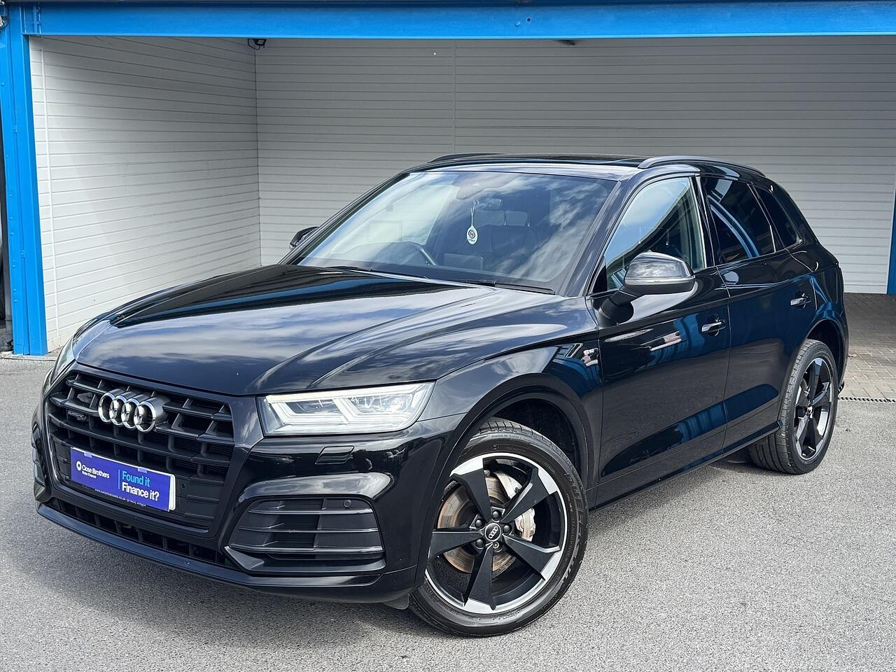 Audi Q5 view 3