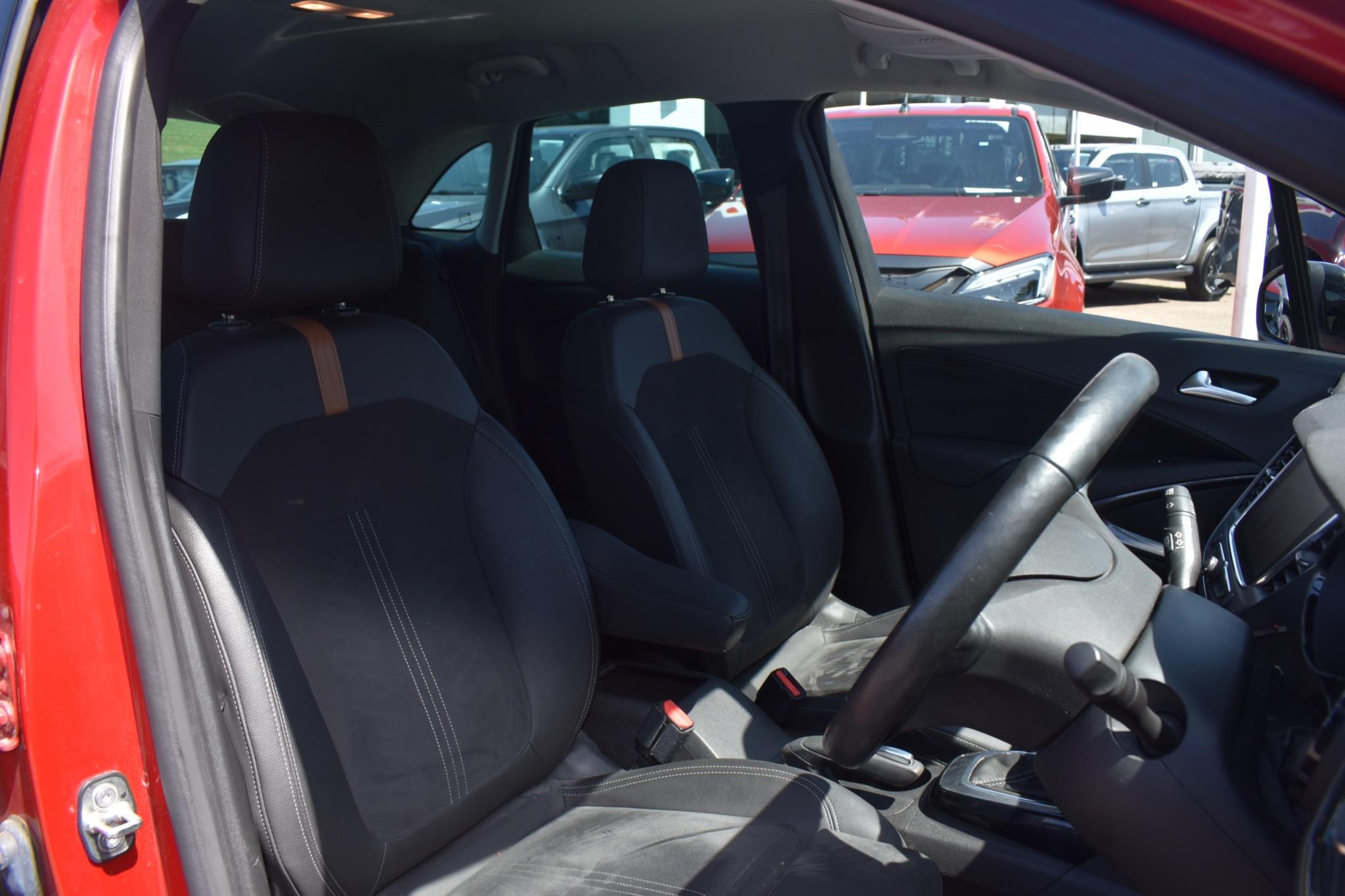 Crossland - 1.2 Turbo Ultimate Nav Auto Euro 6 (s/s) 5dr - Image 15